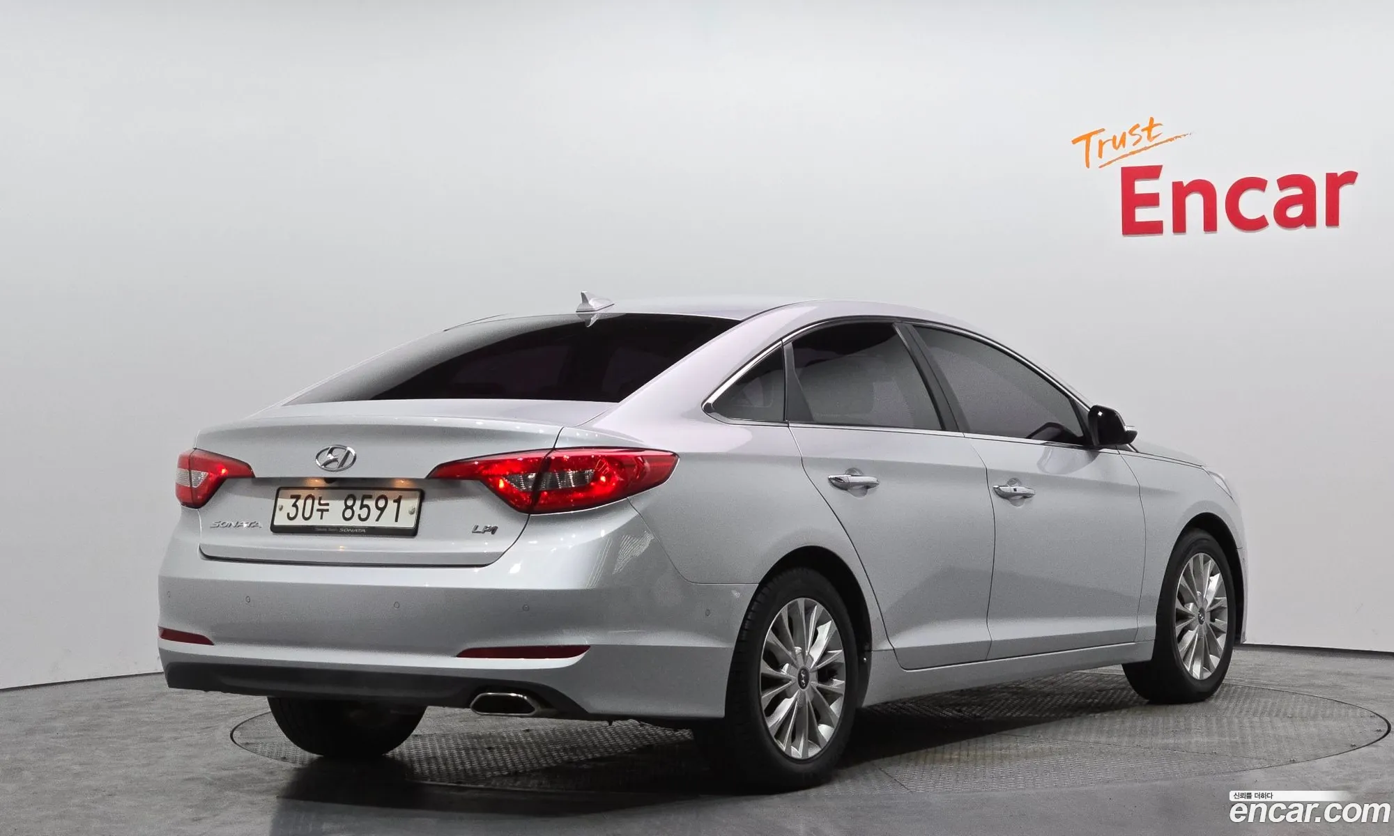 Hyundai LF Sonata 2014 — 18