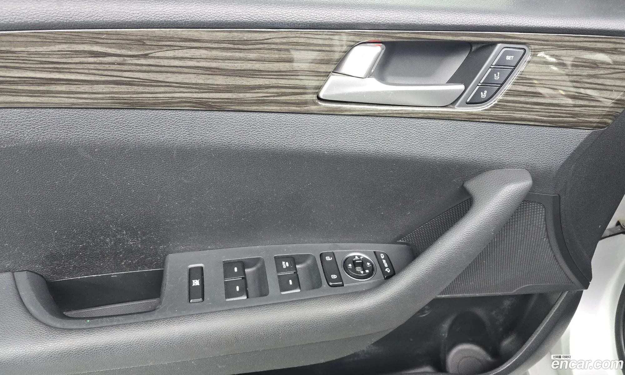 Hyundai LF Sonata 2014 — 19