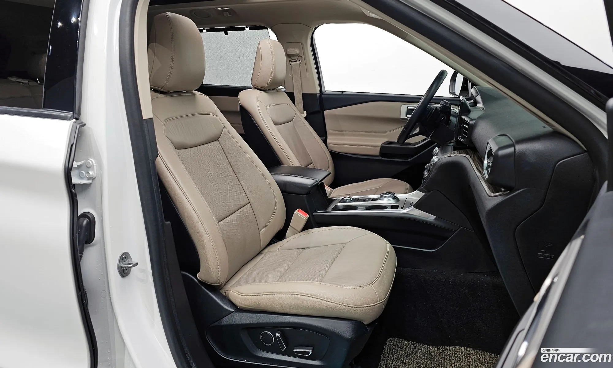 Ford Explorer 6th Gen 2020 1FMSK8FH5LGB58808 — 14