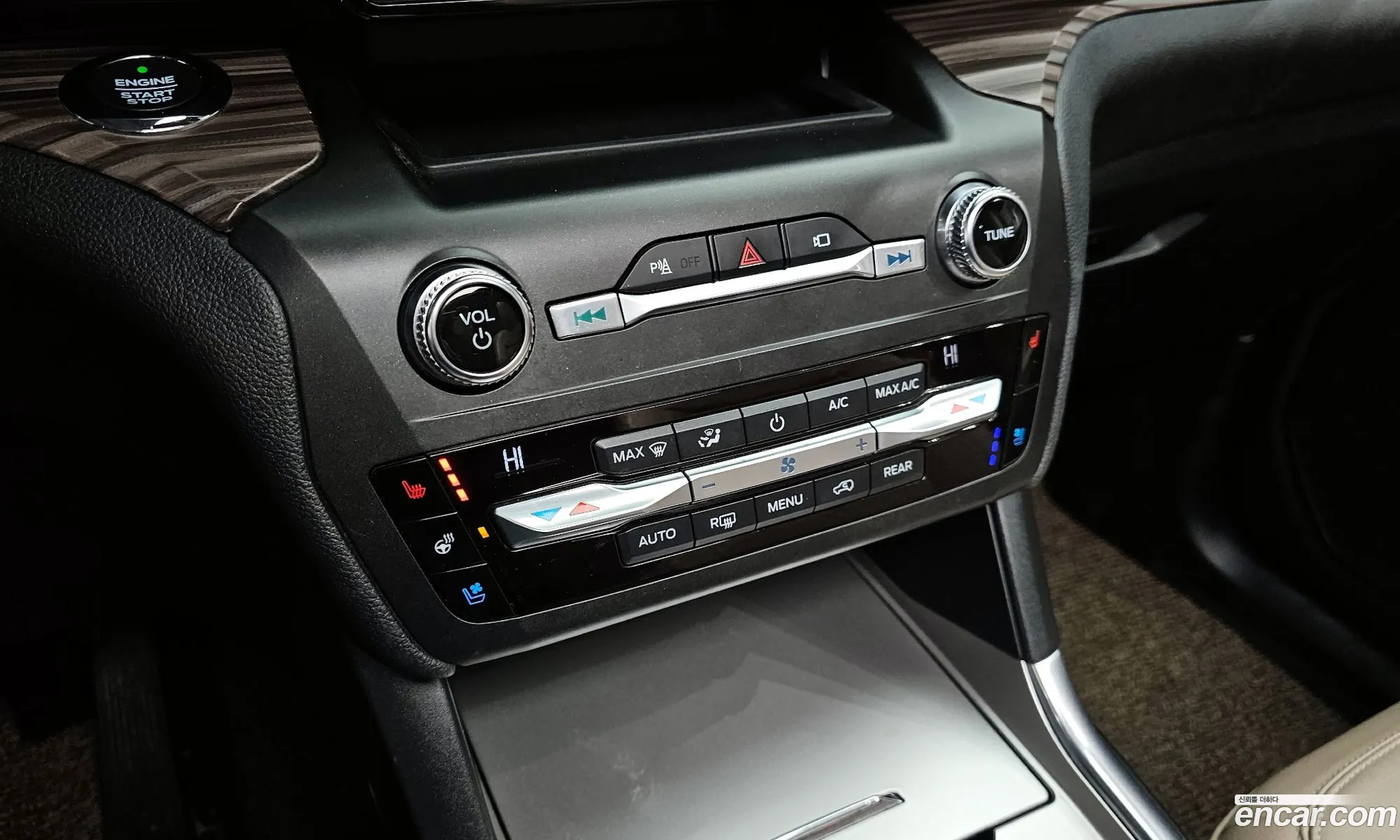 Ford Explorer 6th Gen 2020 1FMSK8FH5LGB58808 — 8