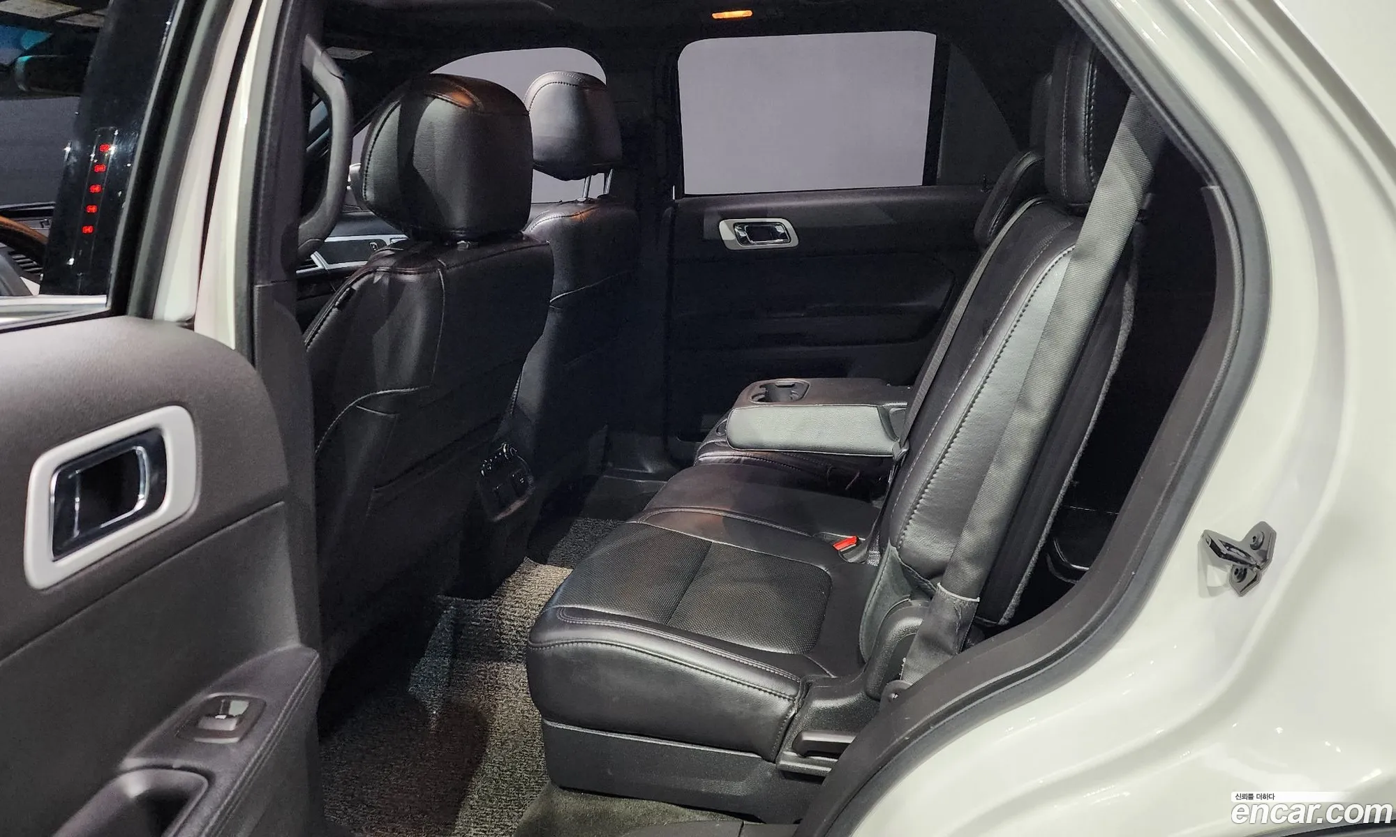Ford Explorer 2014 1FM5K8F86EGA82886 — 4