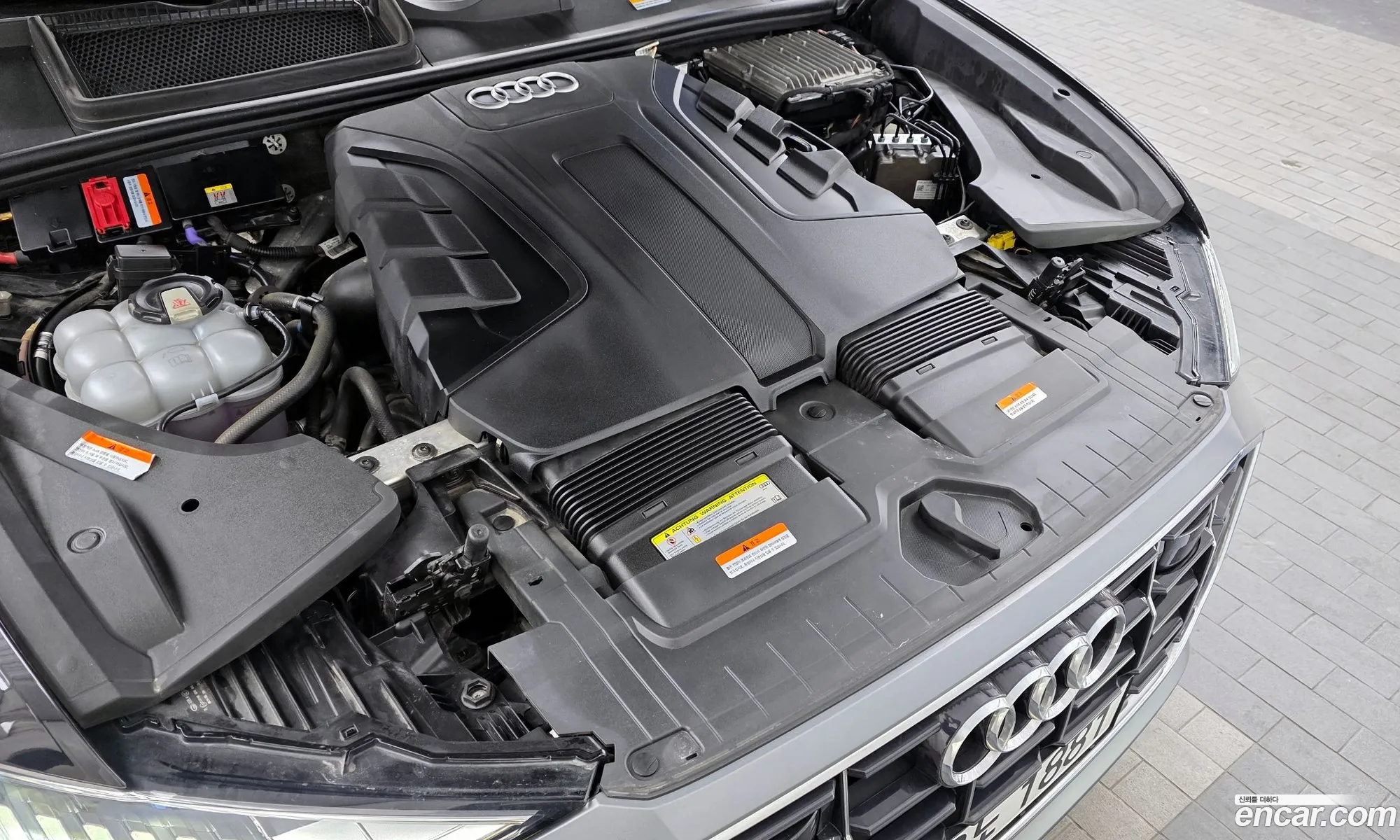 Audi Q8 2021 WAUZZZF10MD002084 — 8