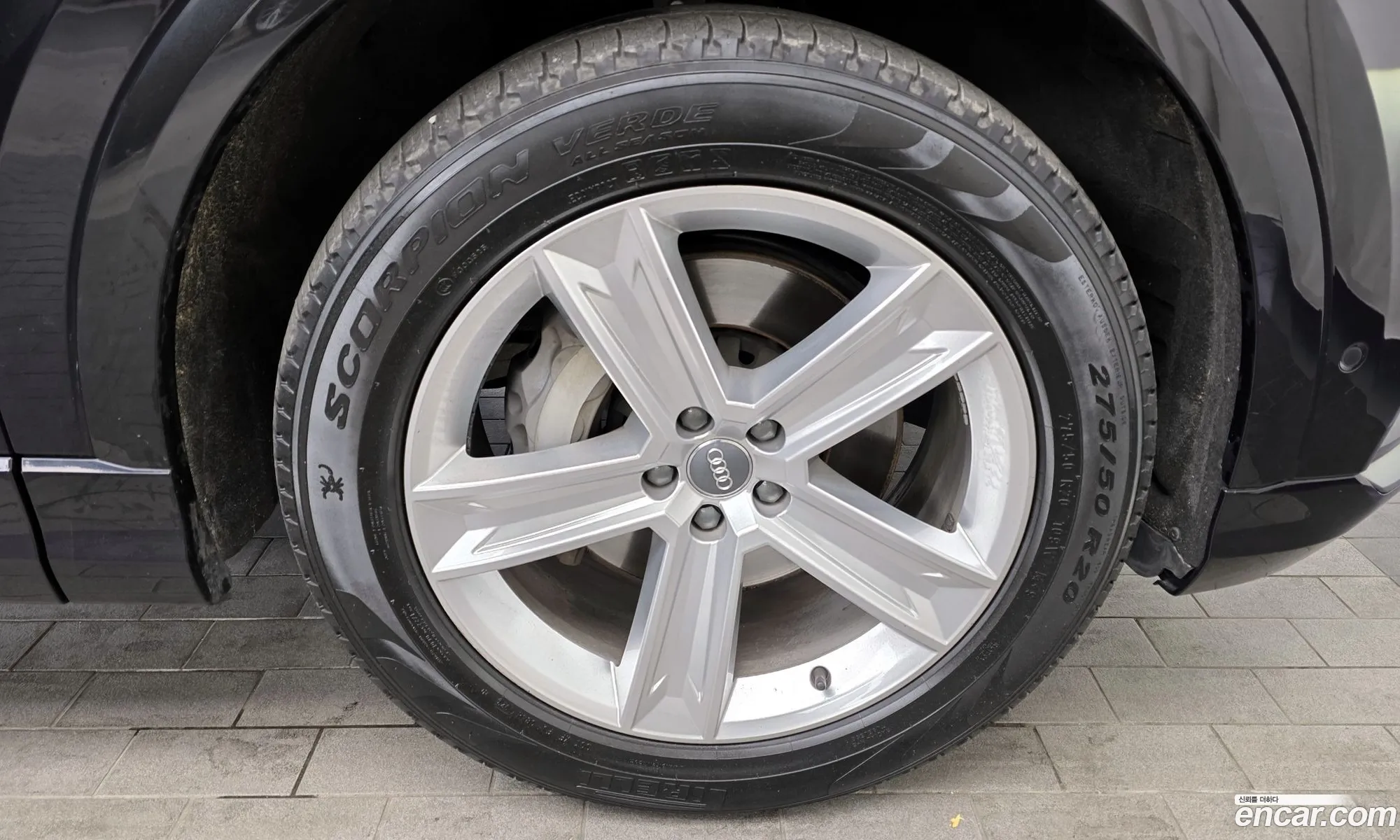 Audi Q8 2021 WAUZZZF10MD002084 — 2