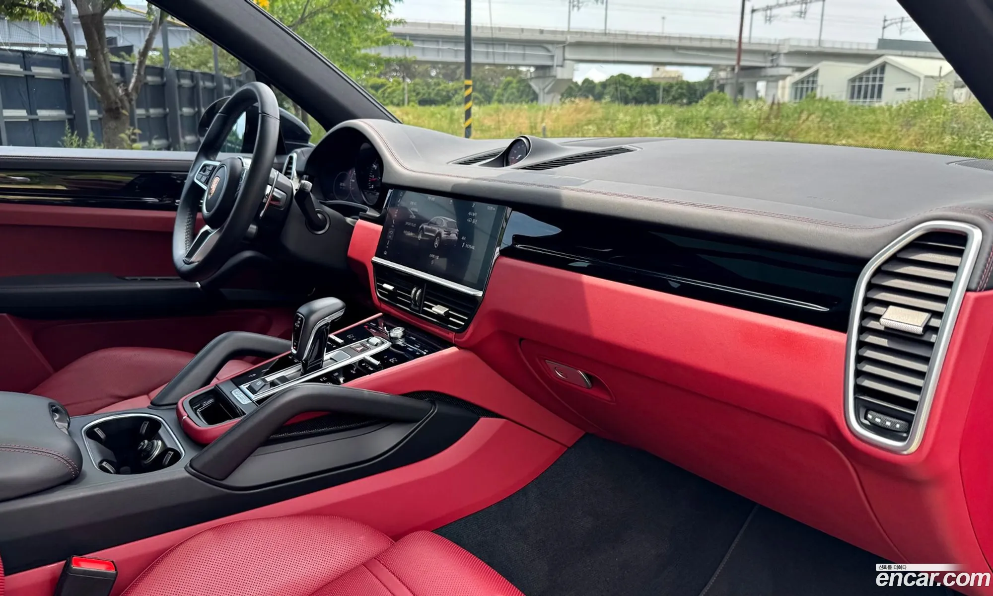 Porsche Cayenne 2019 — 11