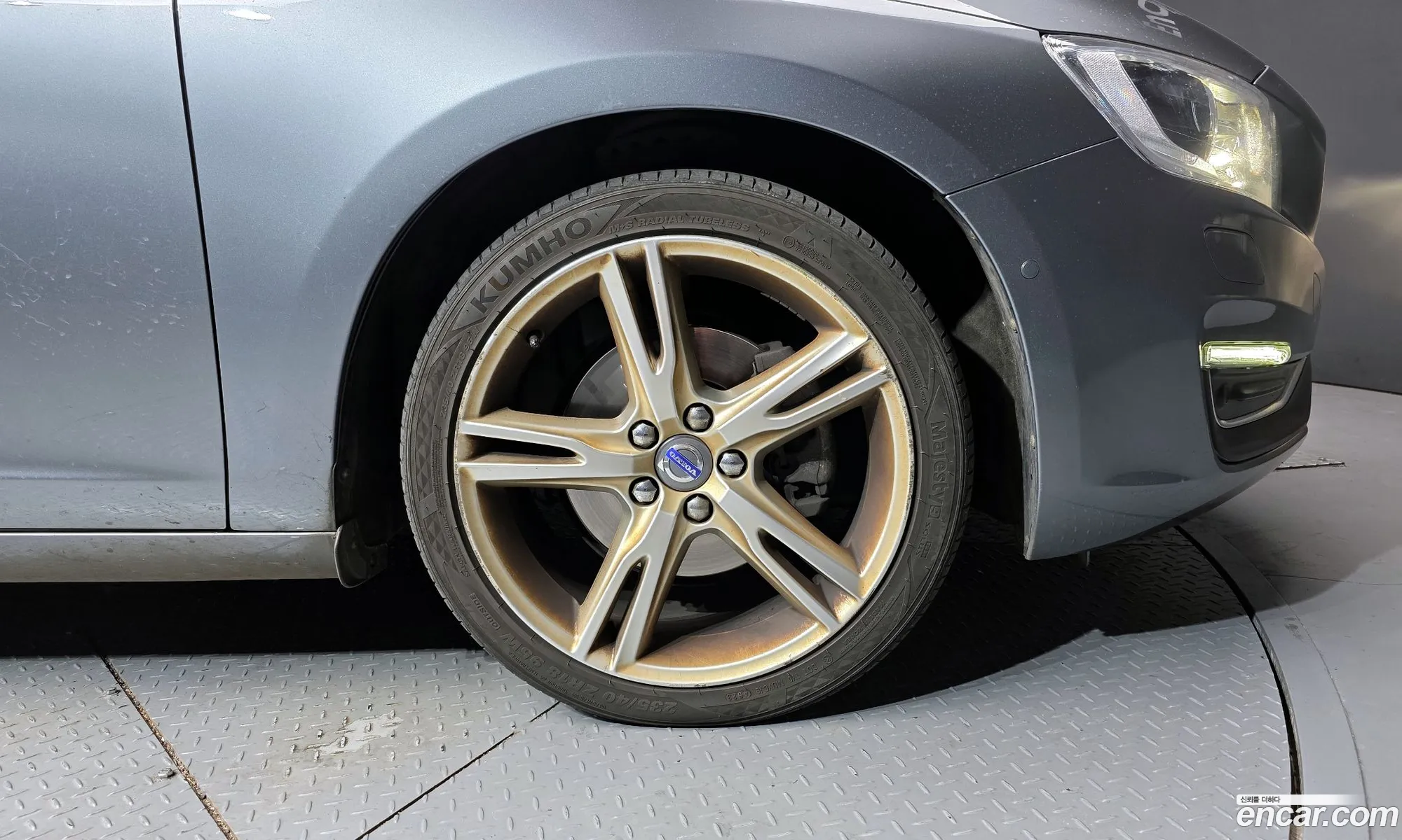 Volvo S60 2018 — 12