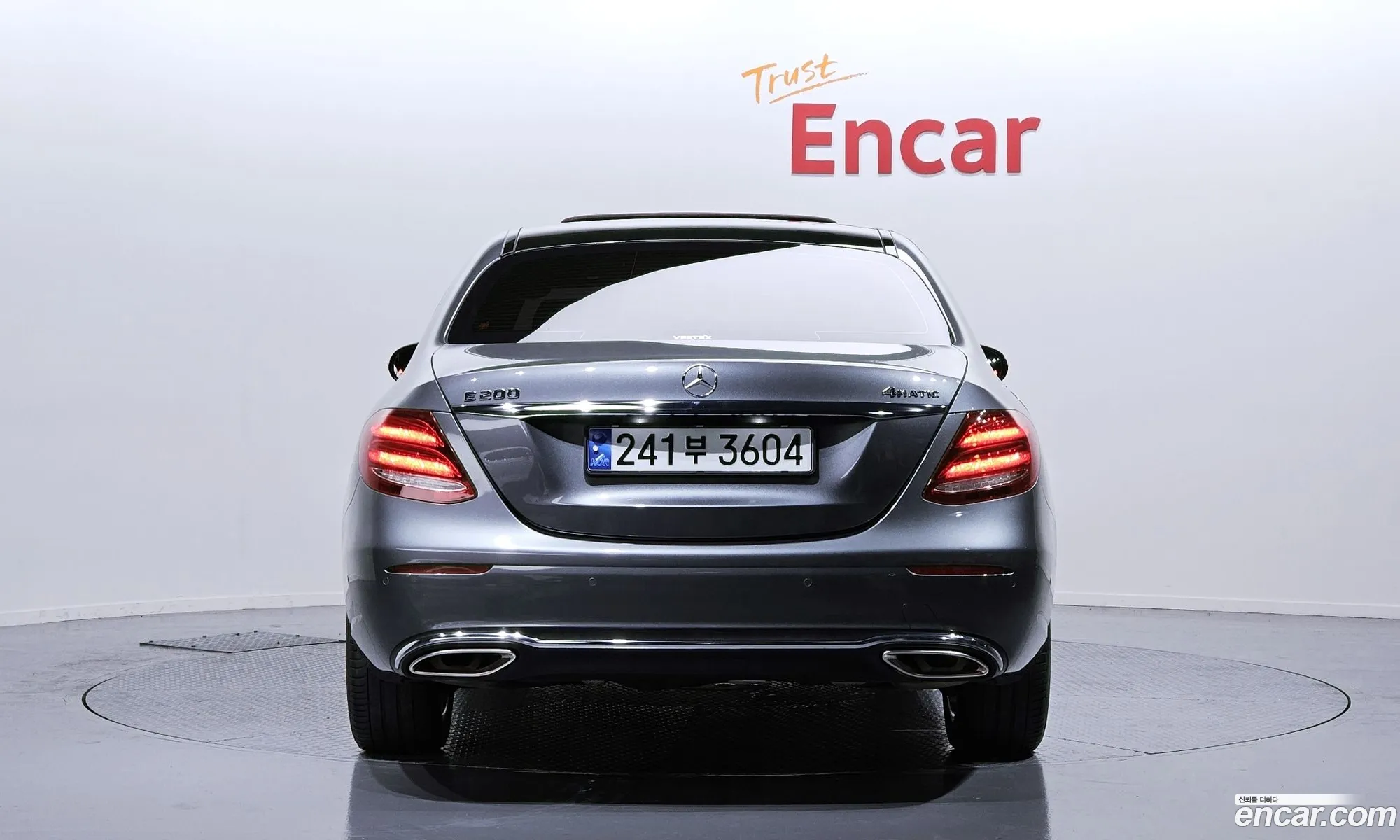 Mercedes-Benz E-Class W213 2018 WDDZF4CB4JA418041 — 6
