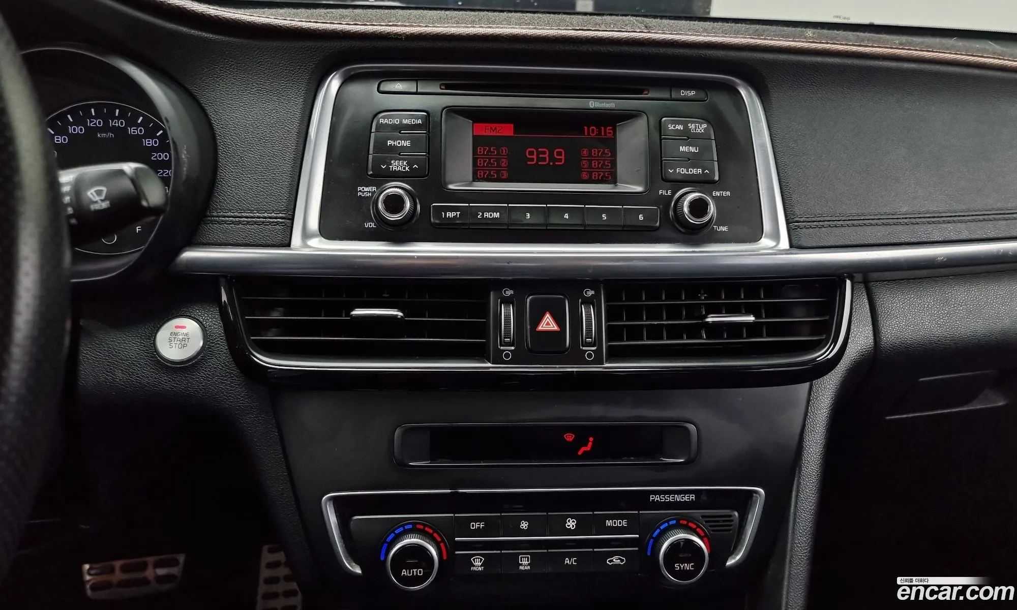 Kia K5 2016 KNAGX411BHA119017 — 6