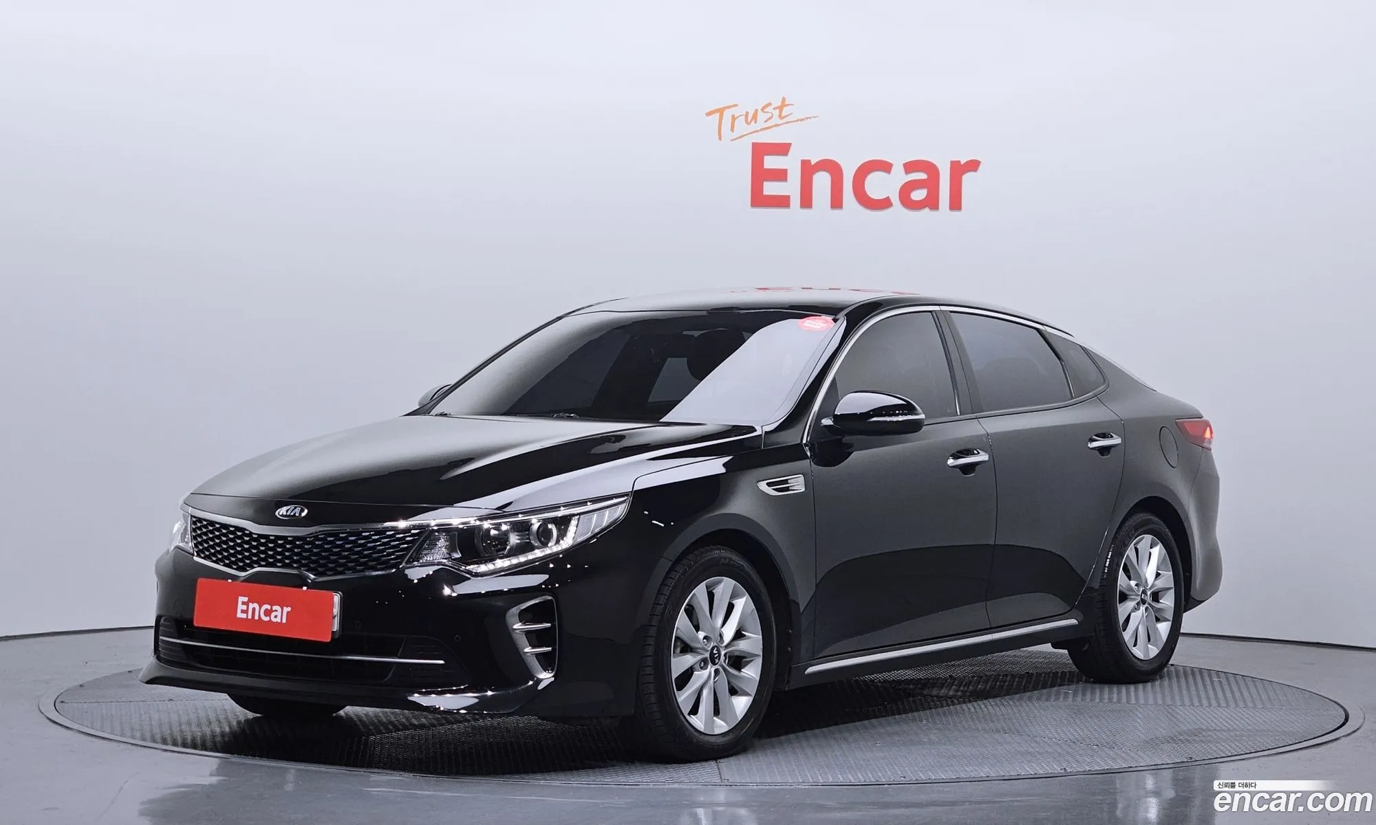 Kia K5 2016 KNAGX411BHA119017 — 4