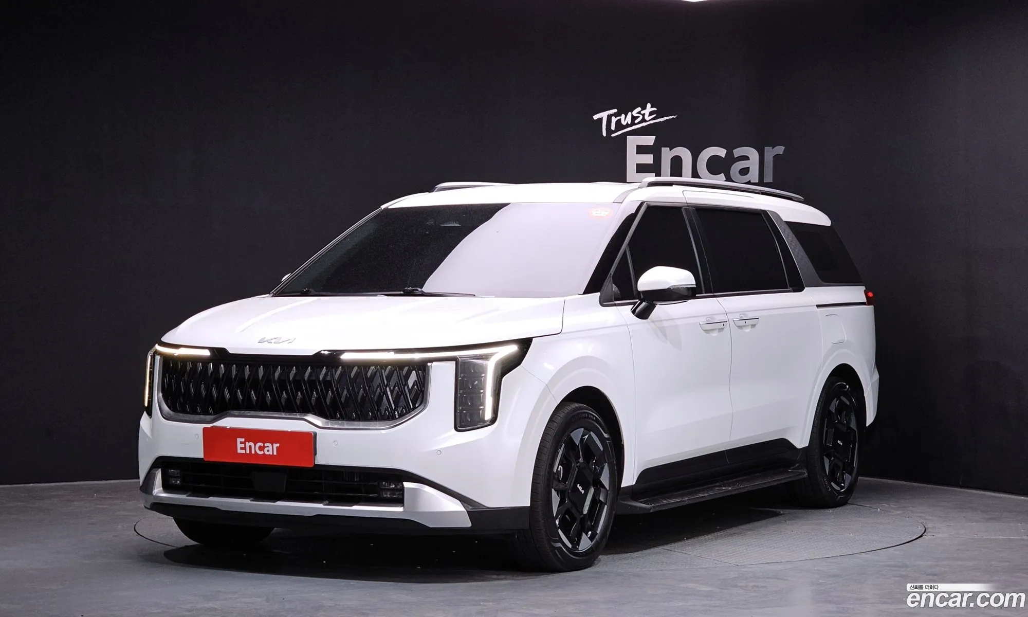 Kia Carnival 2024 — 18
