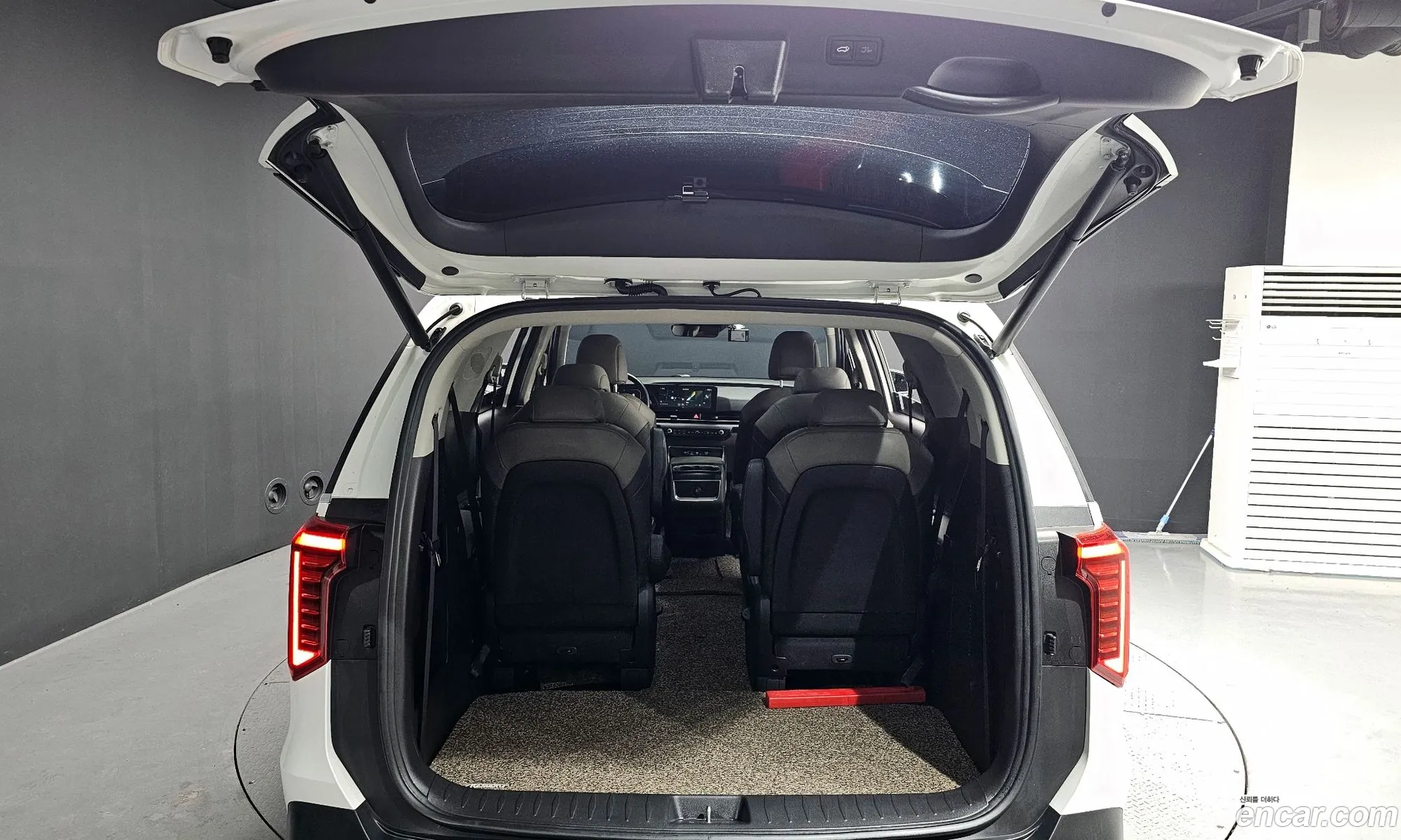 Kia Carnival 2024 — 20