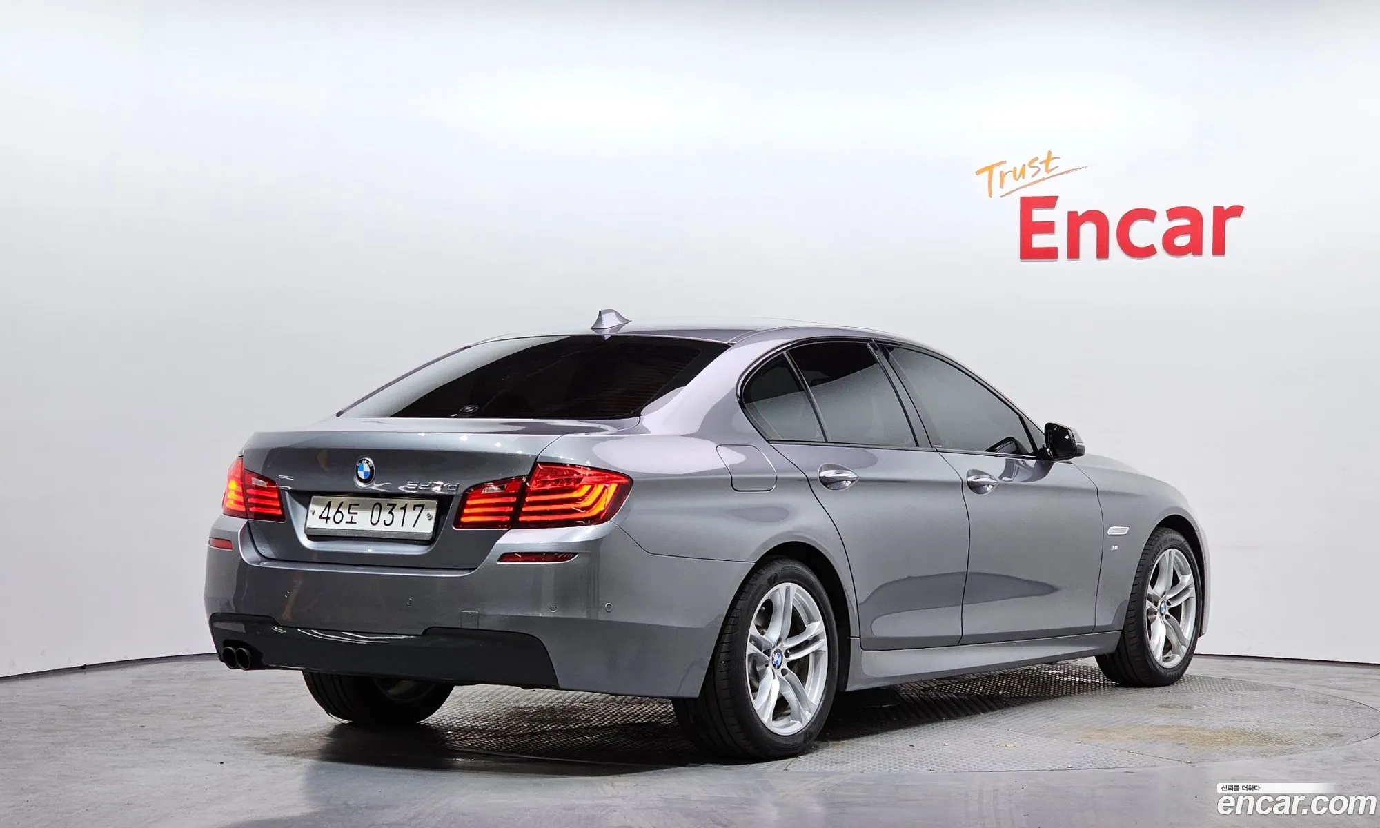 BMW 5 Series 2016 WBA5E5105GG205024 — 8