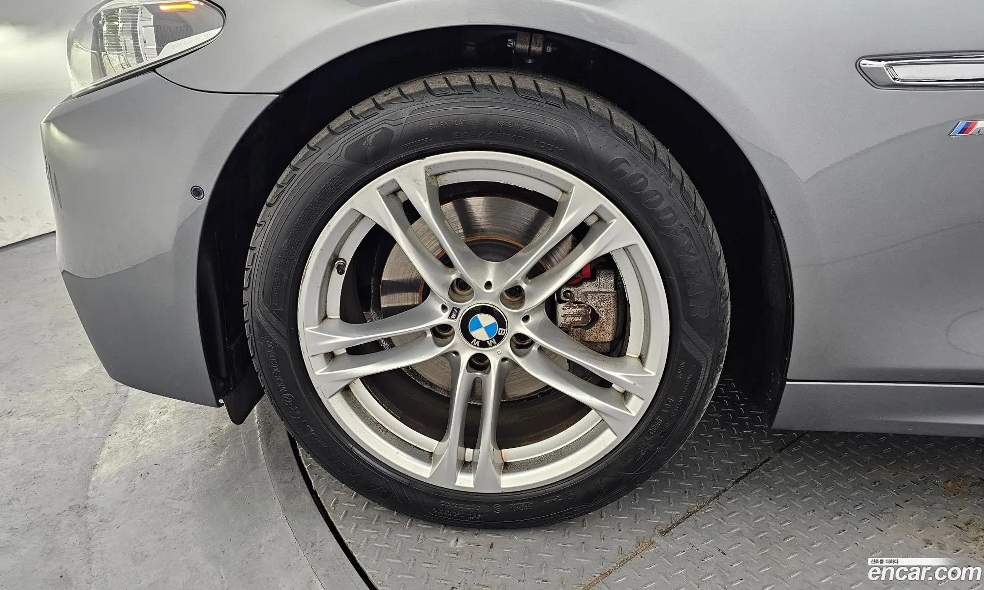 BMW 5 Series 2016 WBA5E5105GG205024 — 18