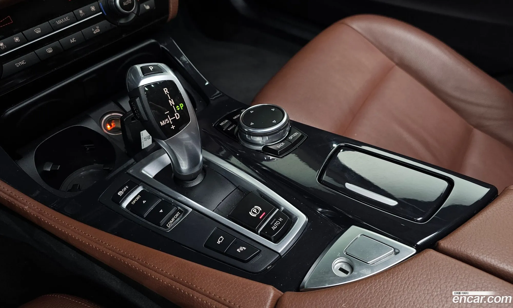 BMW 5 Series 2016 WBA5E5105GG205024 — 10