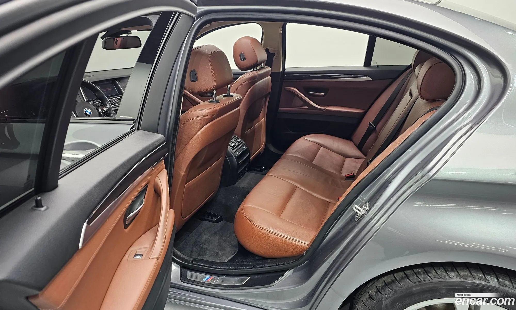 BMW 5 Series 2016 WBA5E5105GG205024 — 3