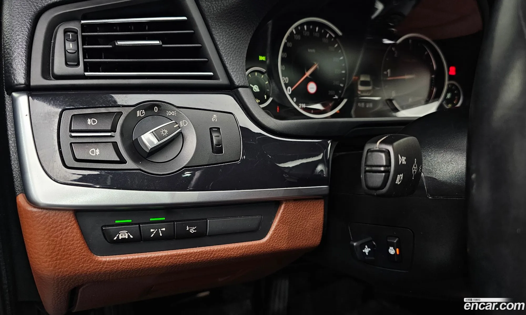 BMW 5 Series 2016 WBA5E5105GG205024 — 2