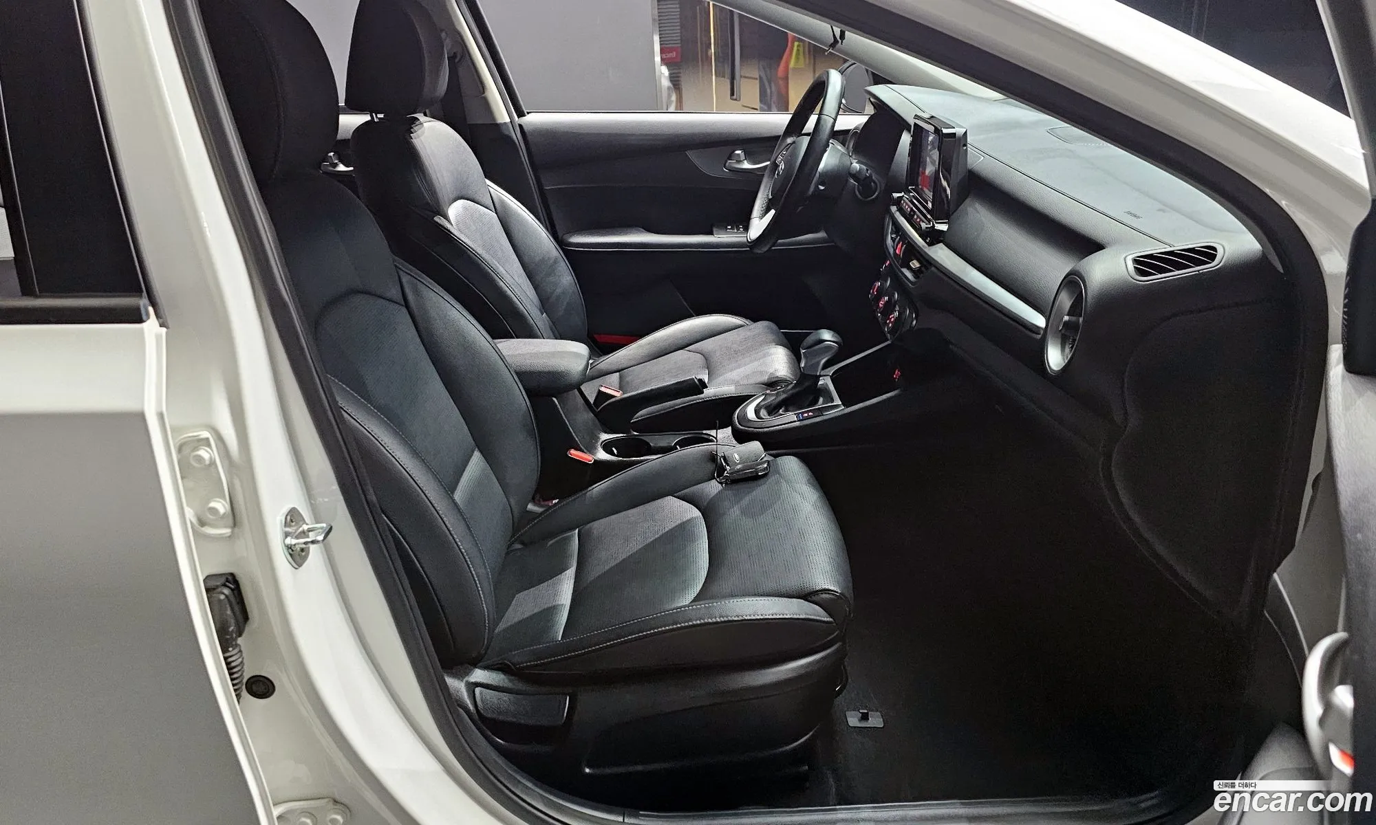 Kia K3 2018 — 13