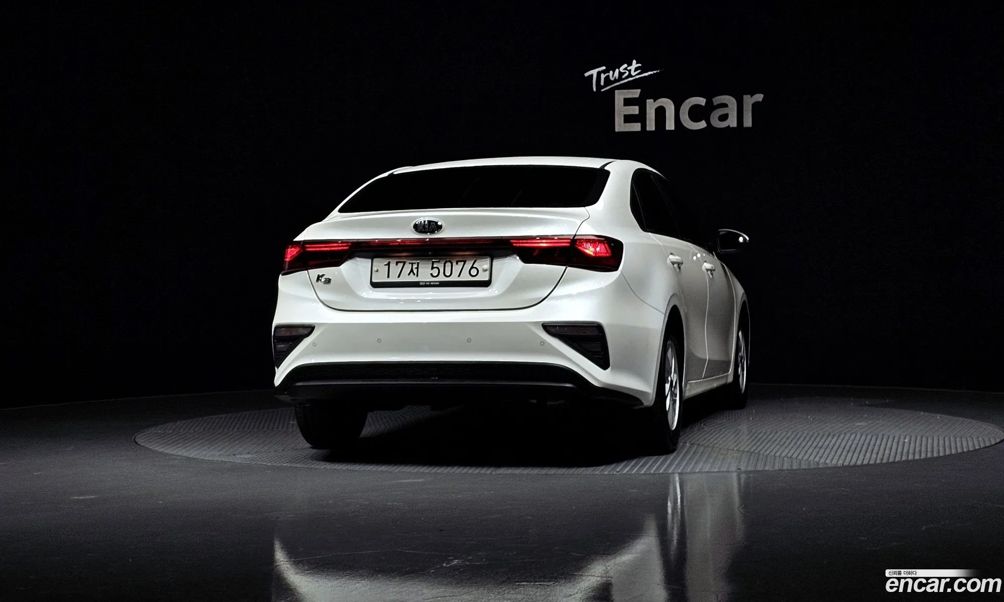 Kia K3 2018 — 17