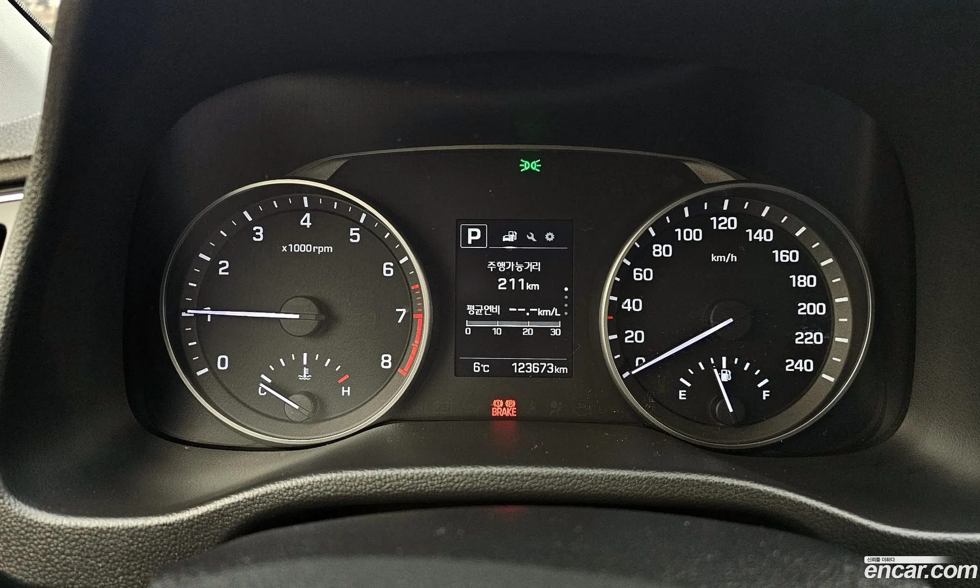 Hyundai Elantra AD 2017 — 8