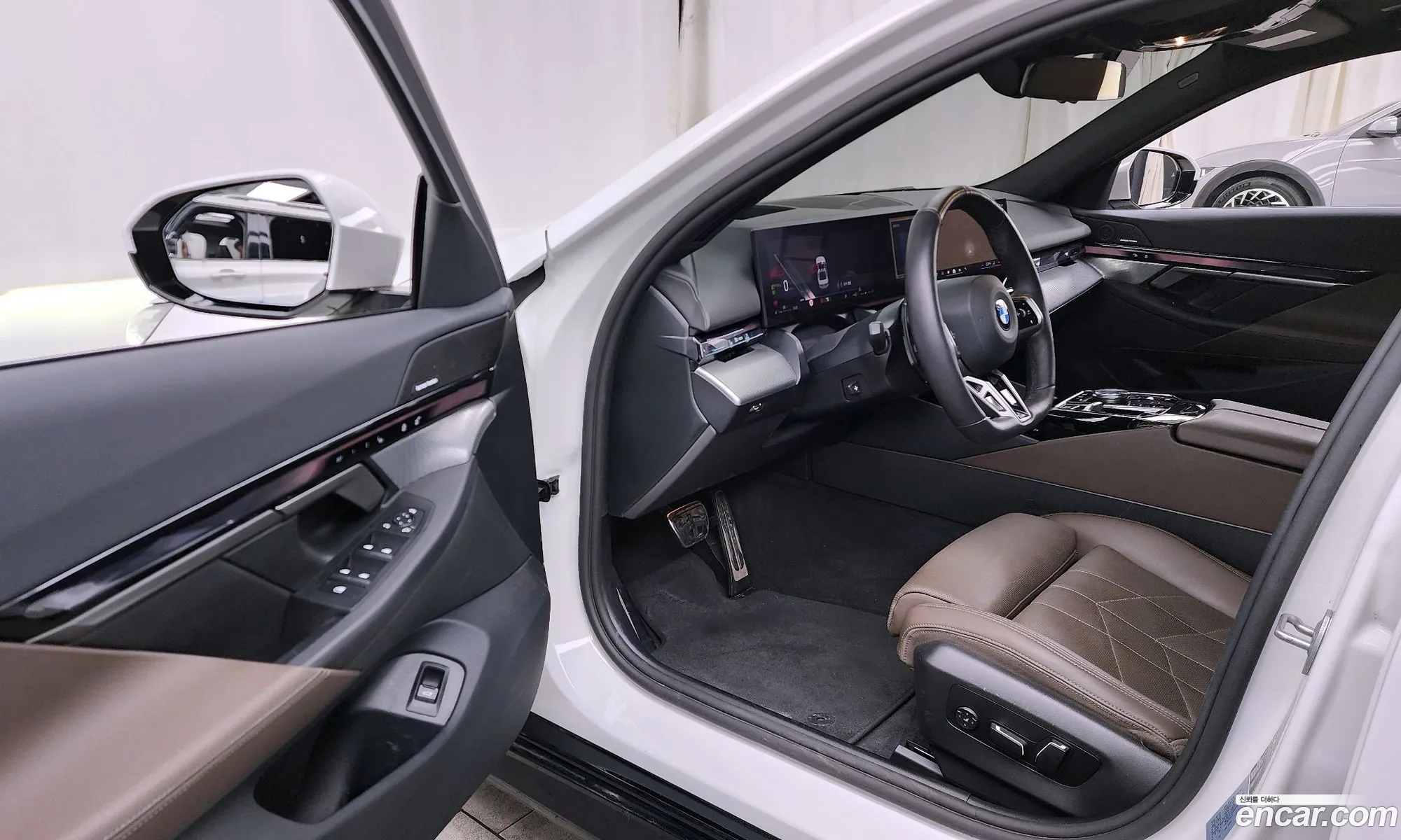 BMW 5 Series 2025 — 4