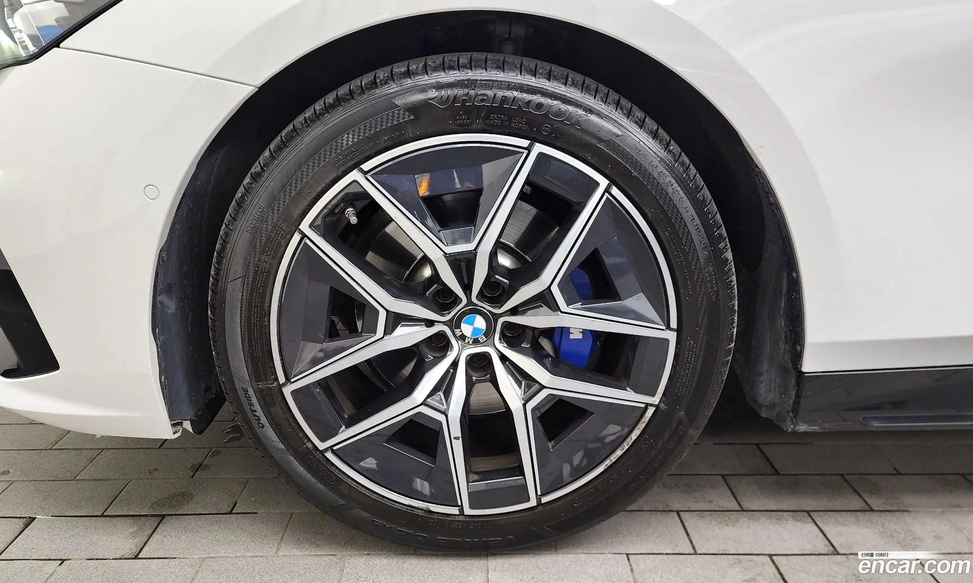 BMW 5 Series 2025 — 5