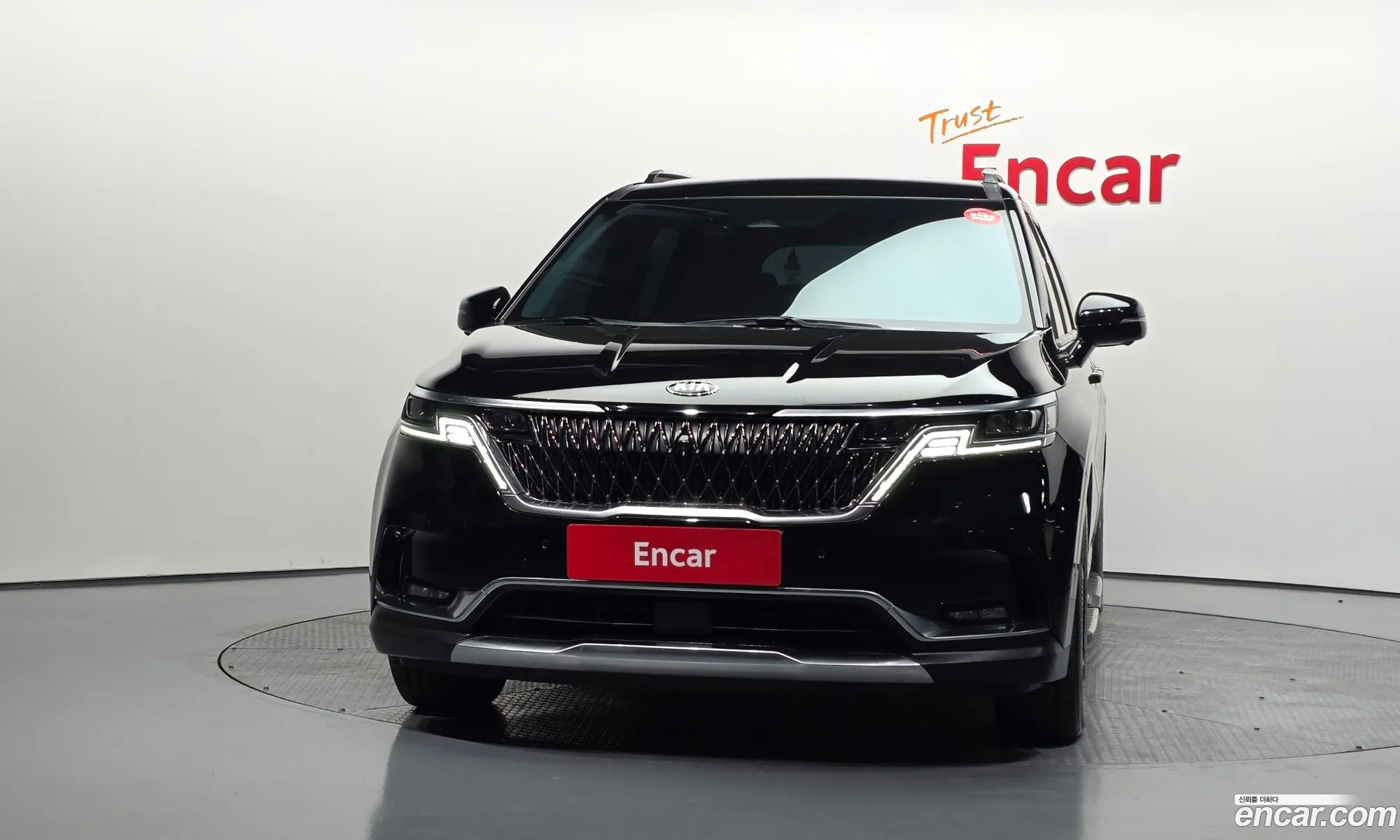 Kia Carnival 2021 KNANE81BBMS093856 — 4