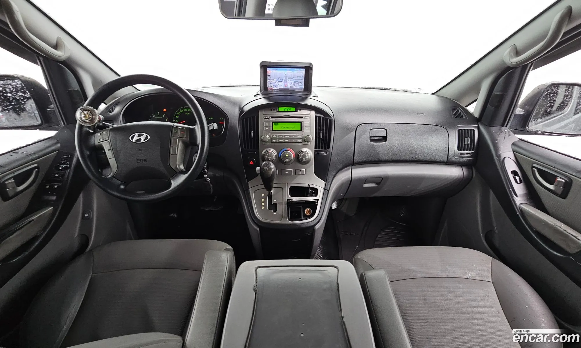 Hyundai Grand Starex 2011 — 2
