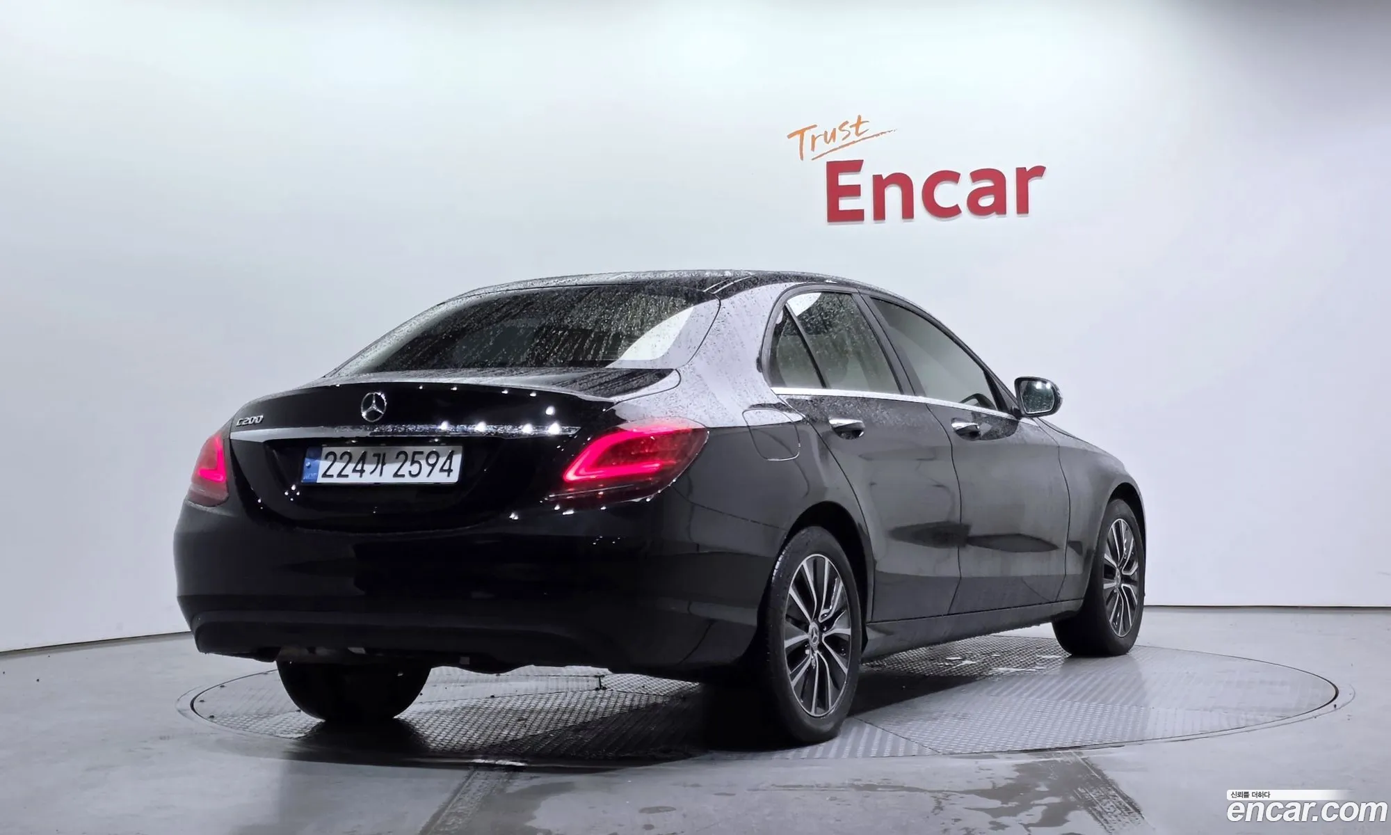 Mercedes-Benz C-Class W205 2019 — 19