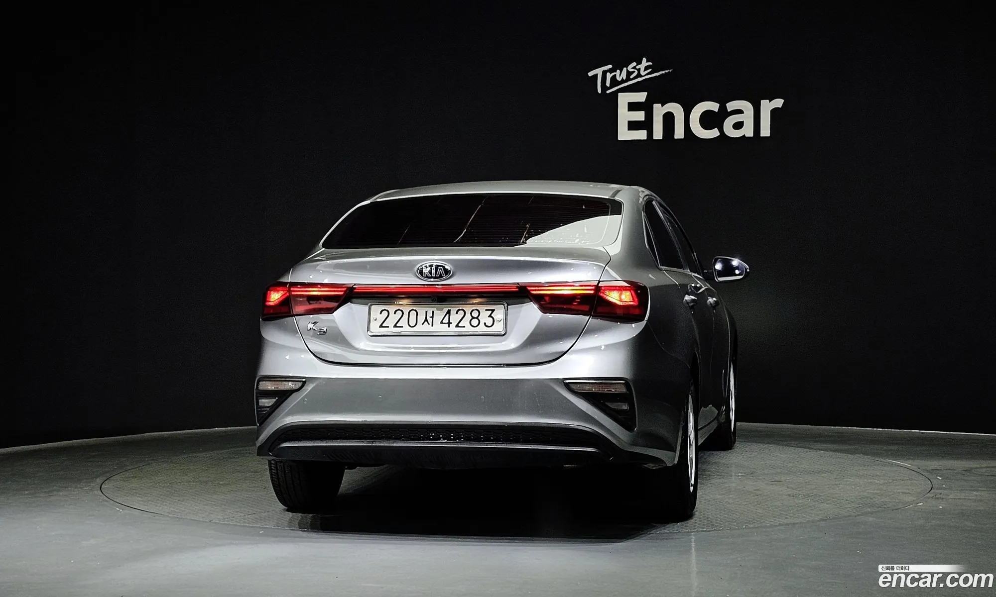 Kia K3 2018 — 18