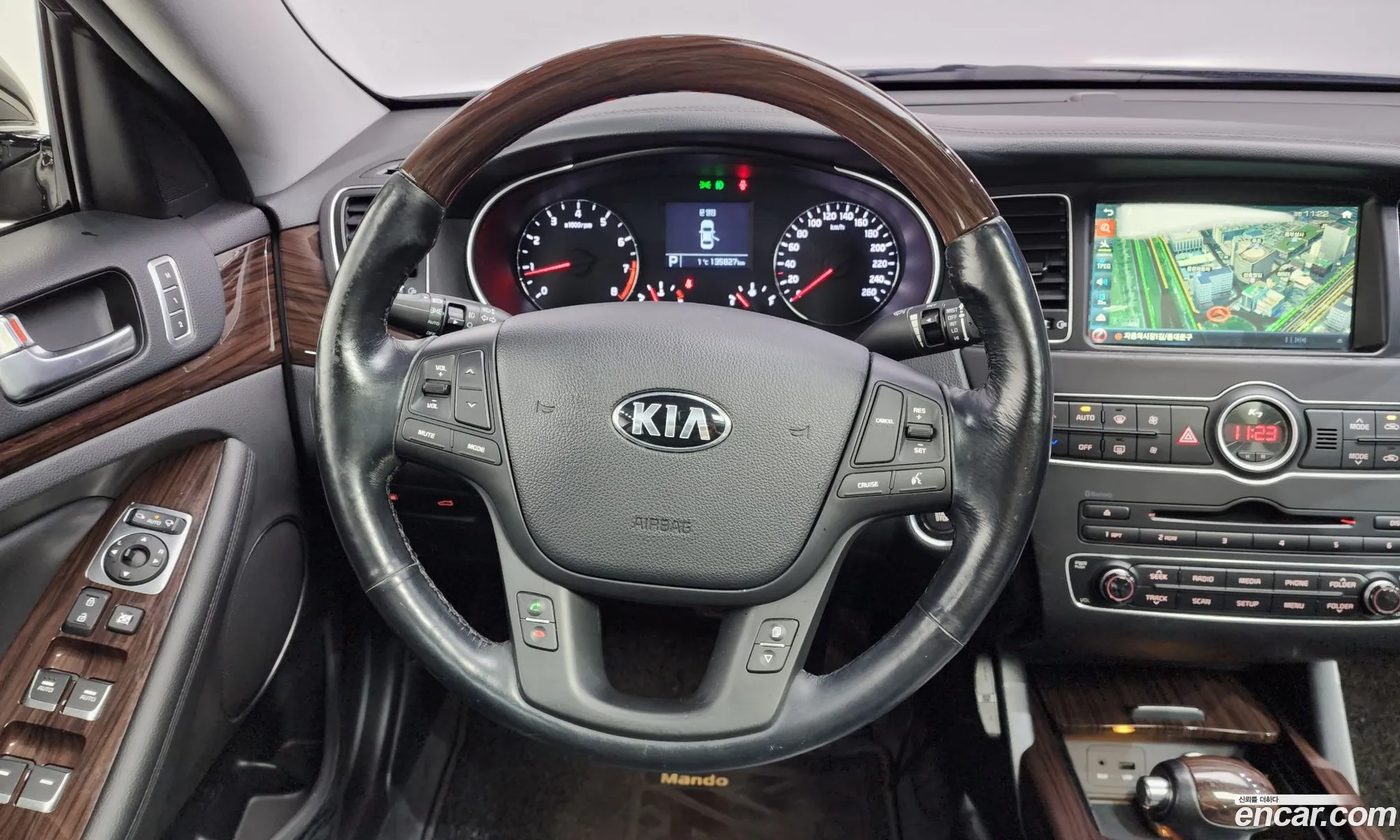 Kia K7 2015 KNALM415BFA190760 — 9