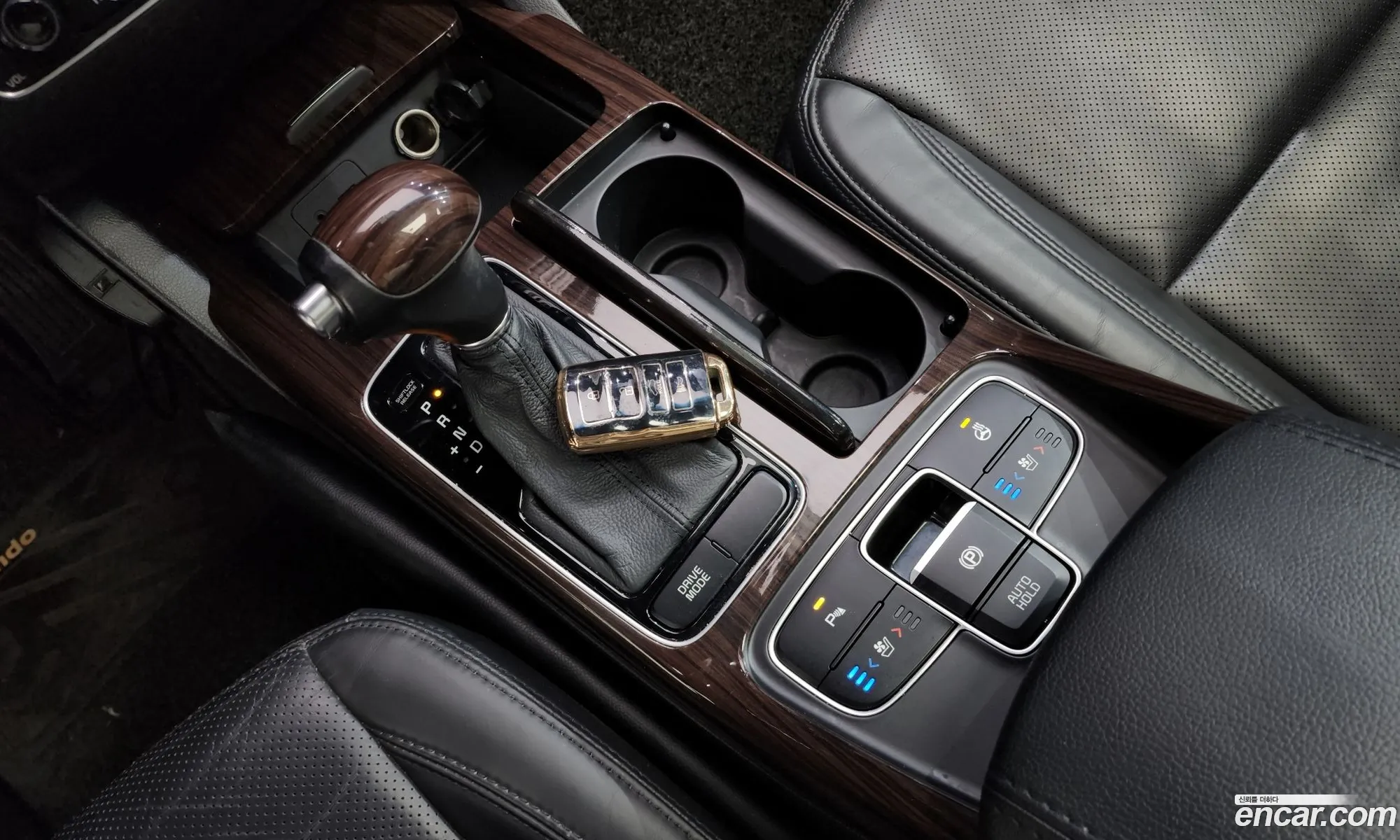 Kia K7 2015 KNALM415BFA190760 — 19