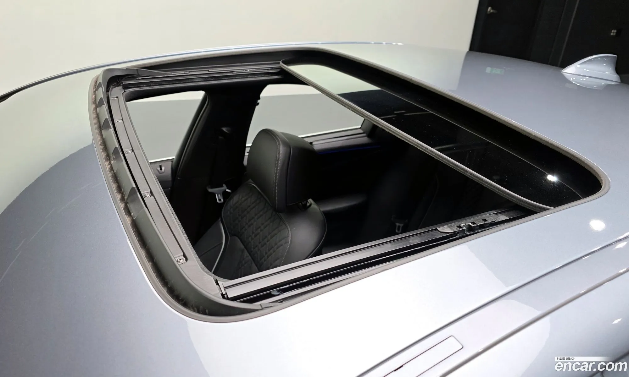 BMW 5 Series 2019 WBAJD3107KWW21516 — 18