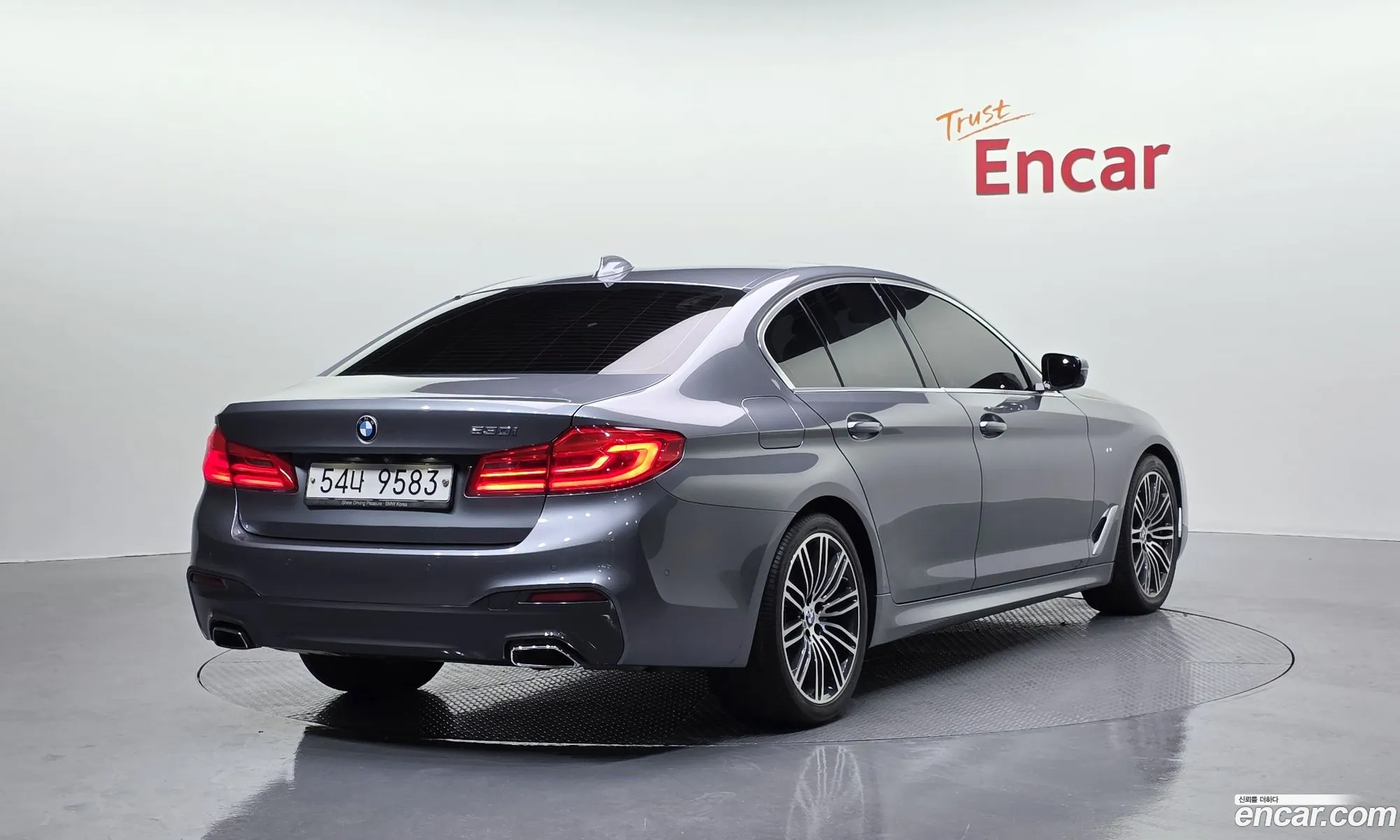 BMW 5 Series 2019 WBAJD3107KWW21516 — 11