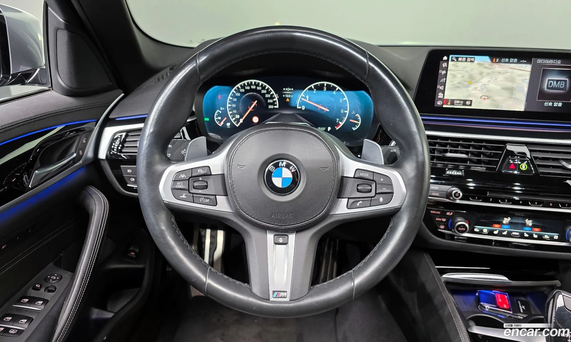 BMW 5 Series 2019 WBAJD3107KWW21516 — 16