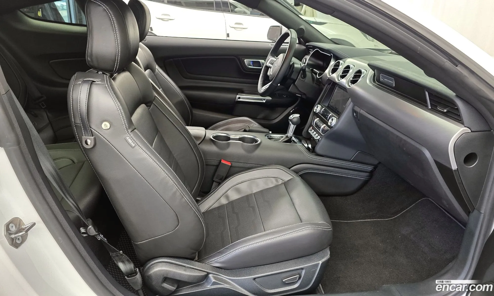 Ford Mustang 2023 1FA6P8TH3P5109030 — 3