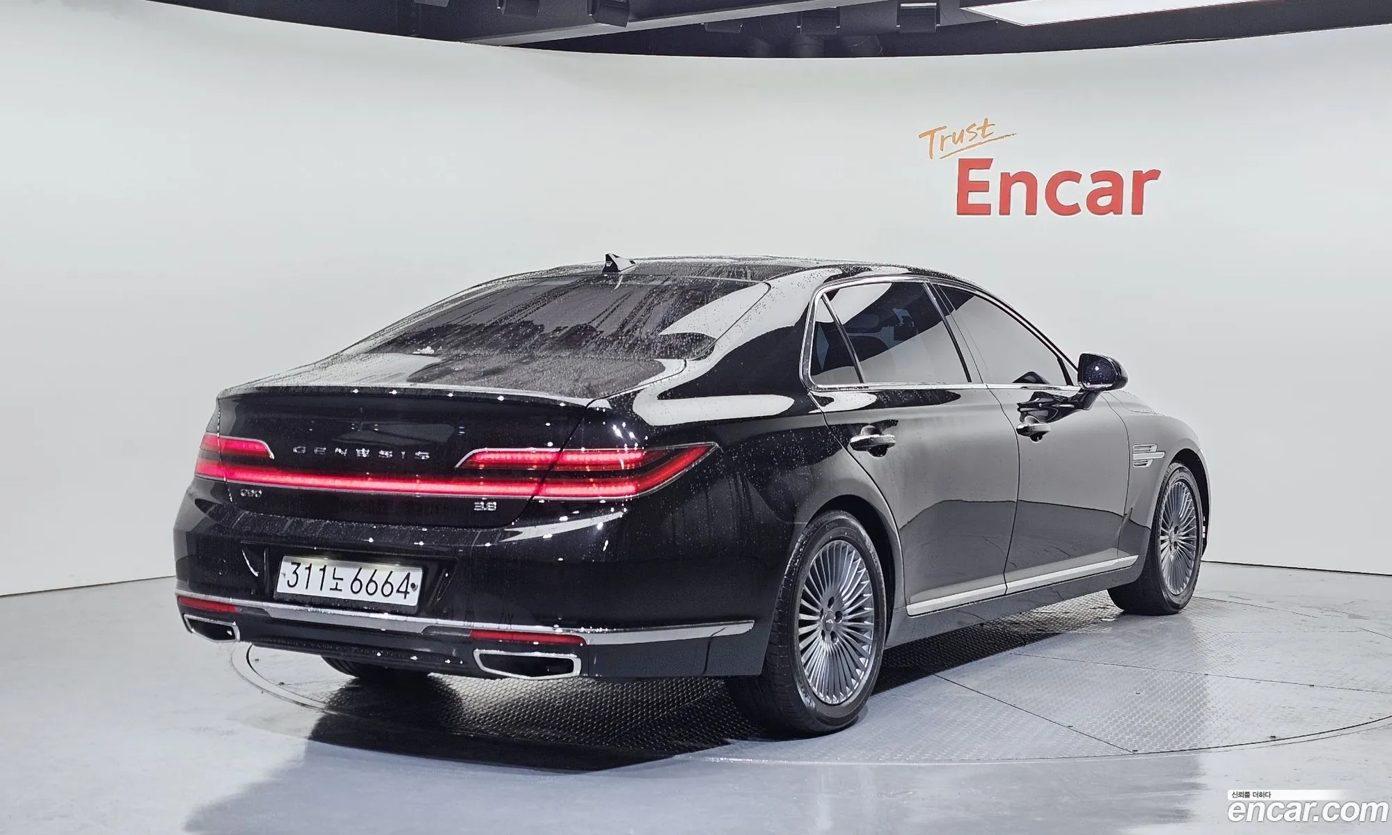 Genesis G90 2018 — 13