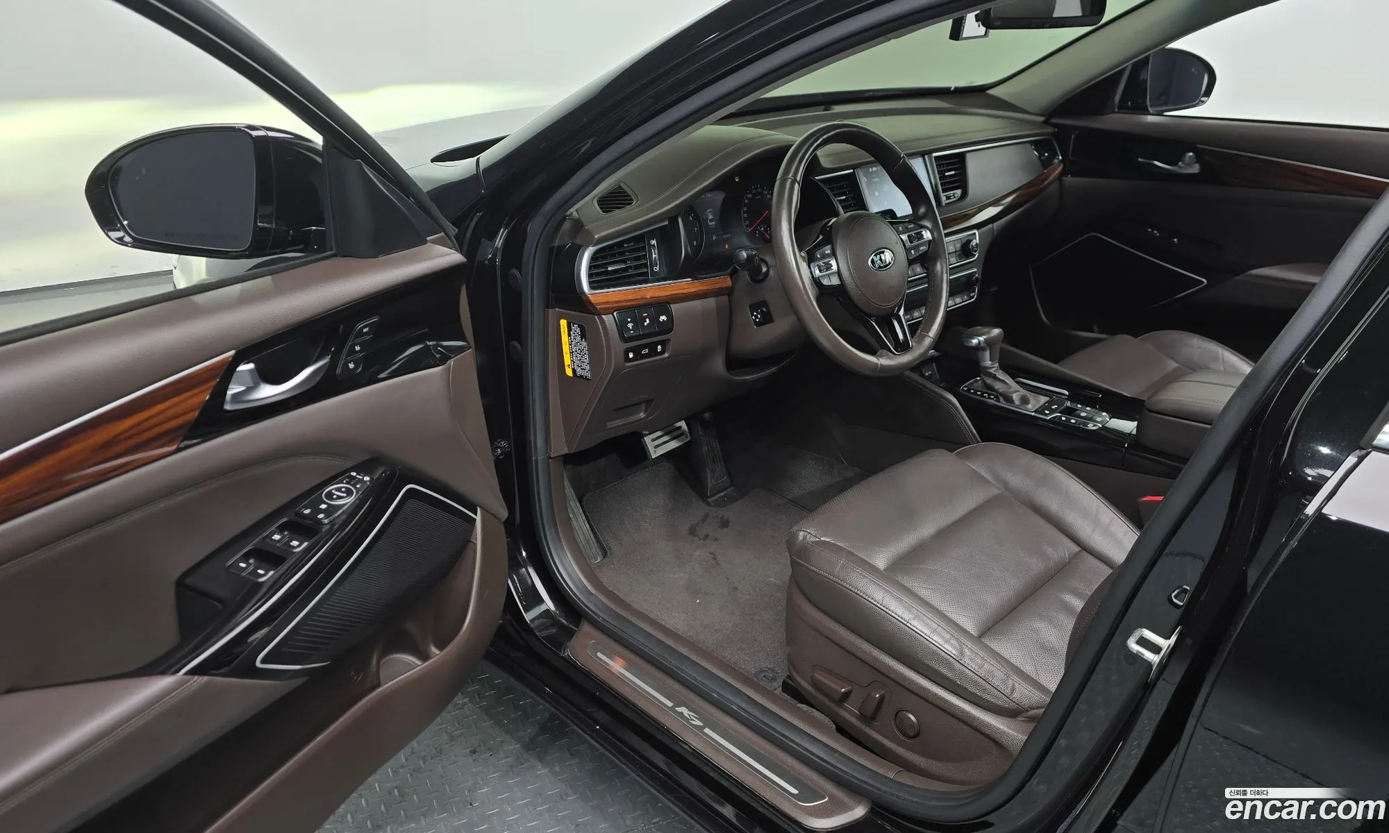 Kia K7 2017 — 11