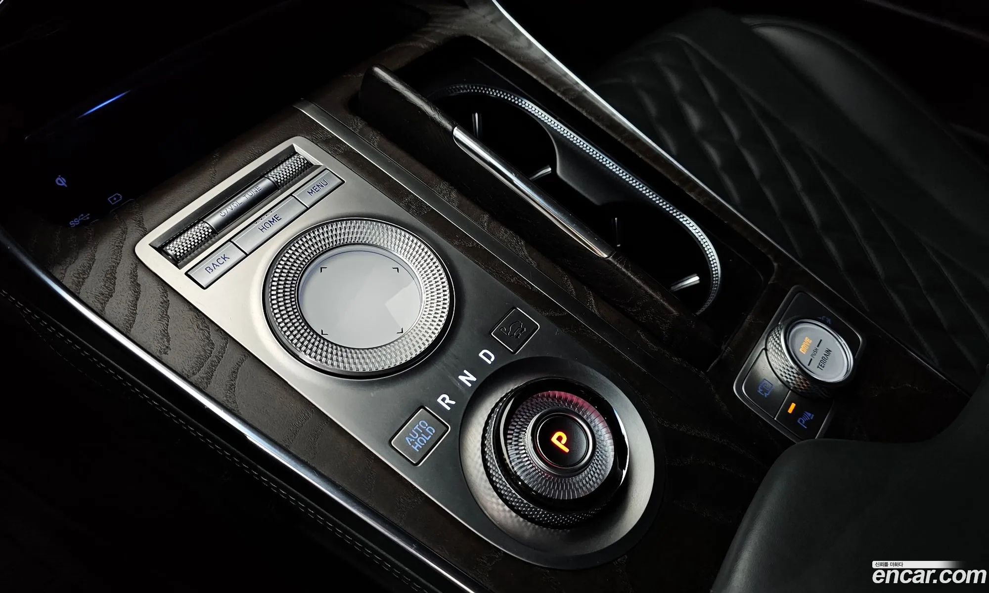 Genesis GV80 2021 — 14
