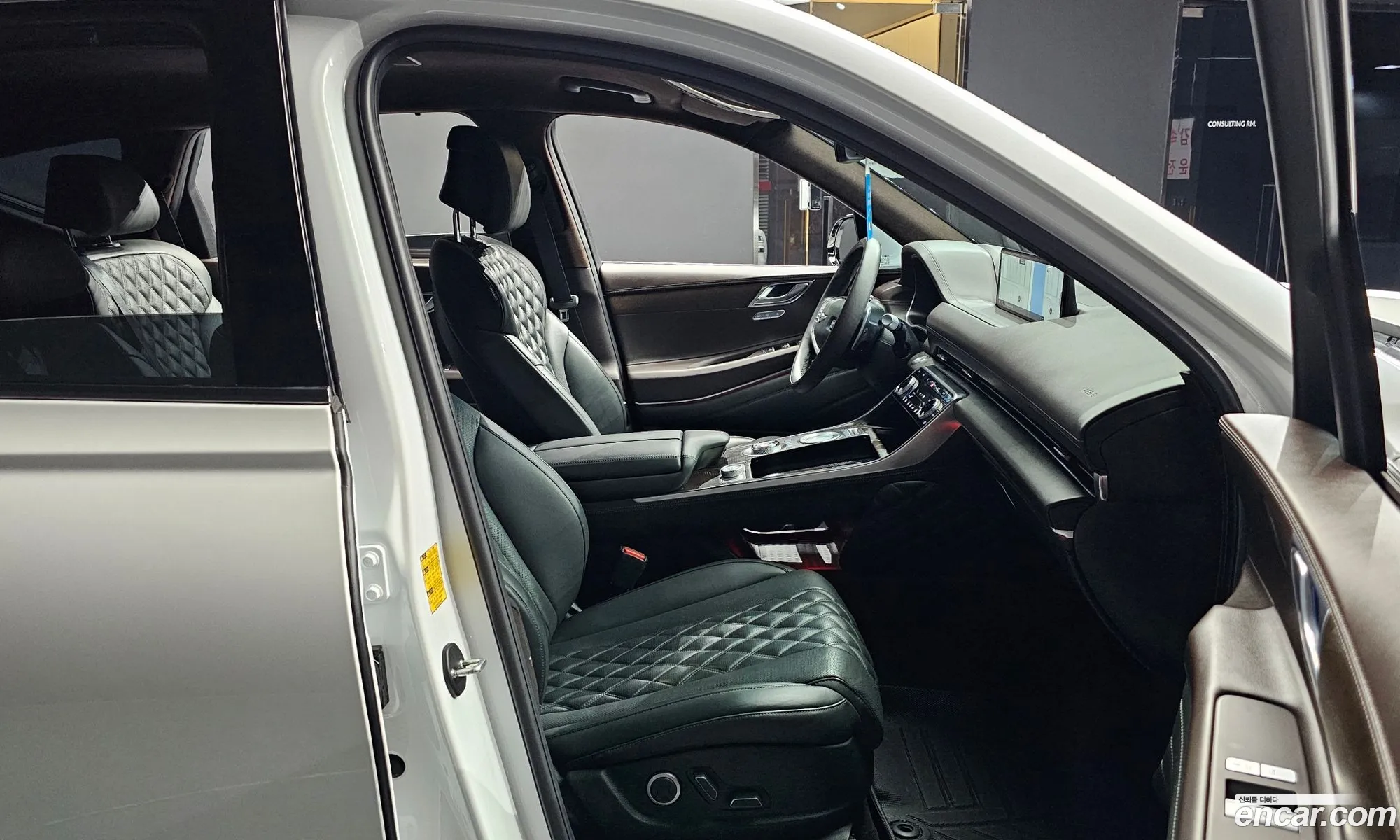 Genesis GV80 2021 — 18