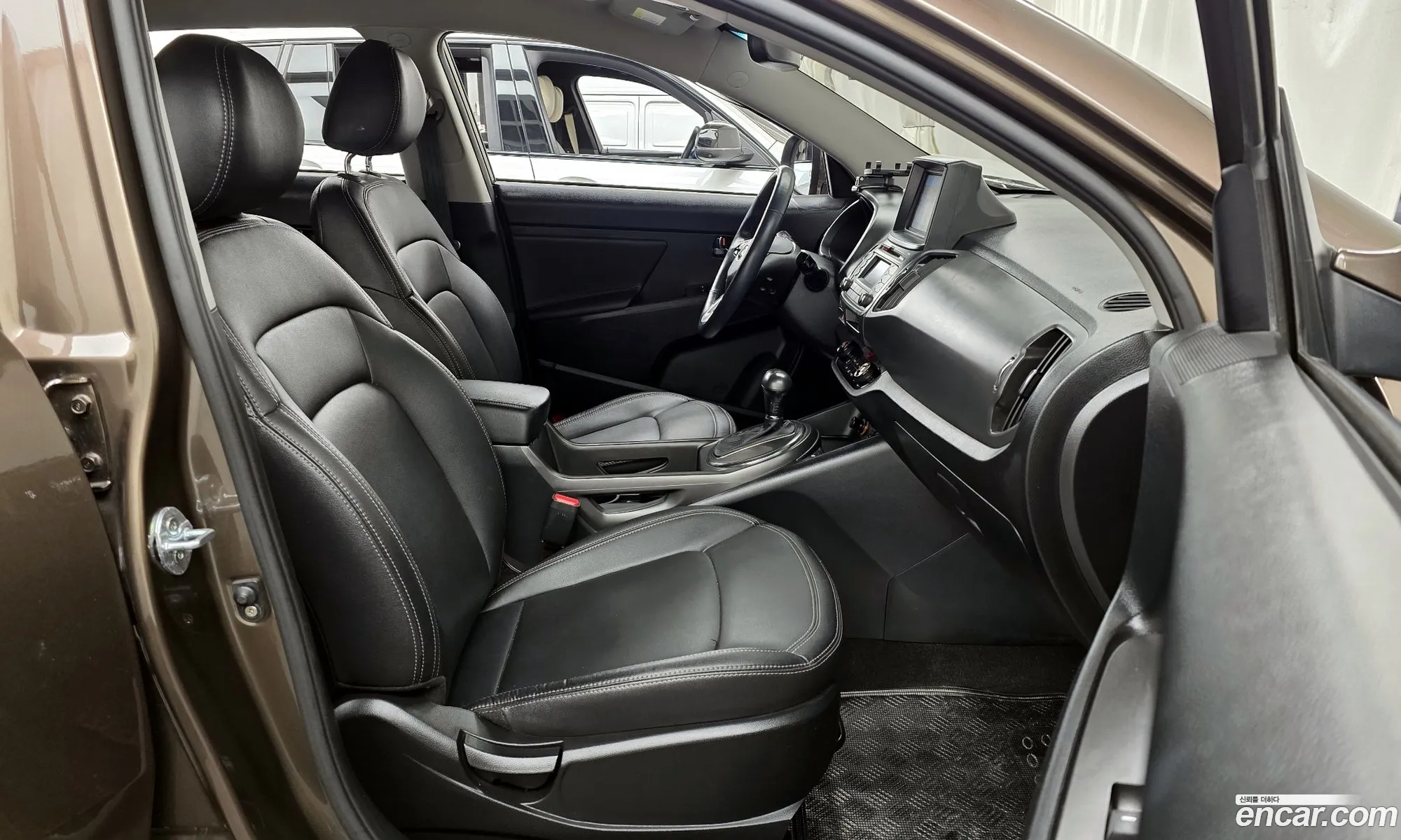 Kia Sportage R 2012 — 18
