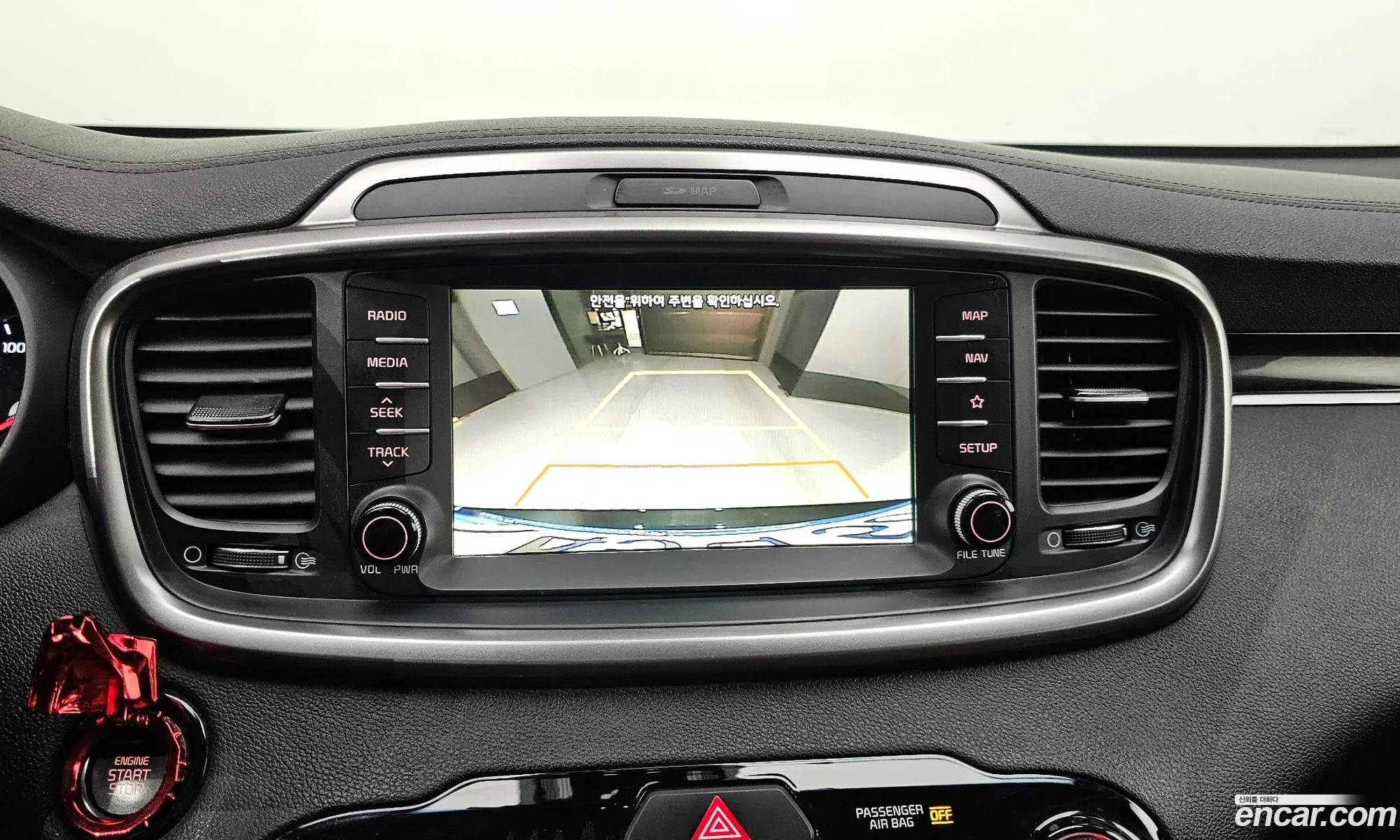 Kia Sorento 2018 KNAPK81BDKA511962 — 3