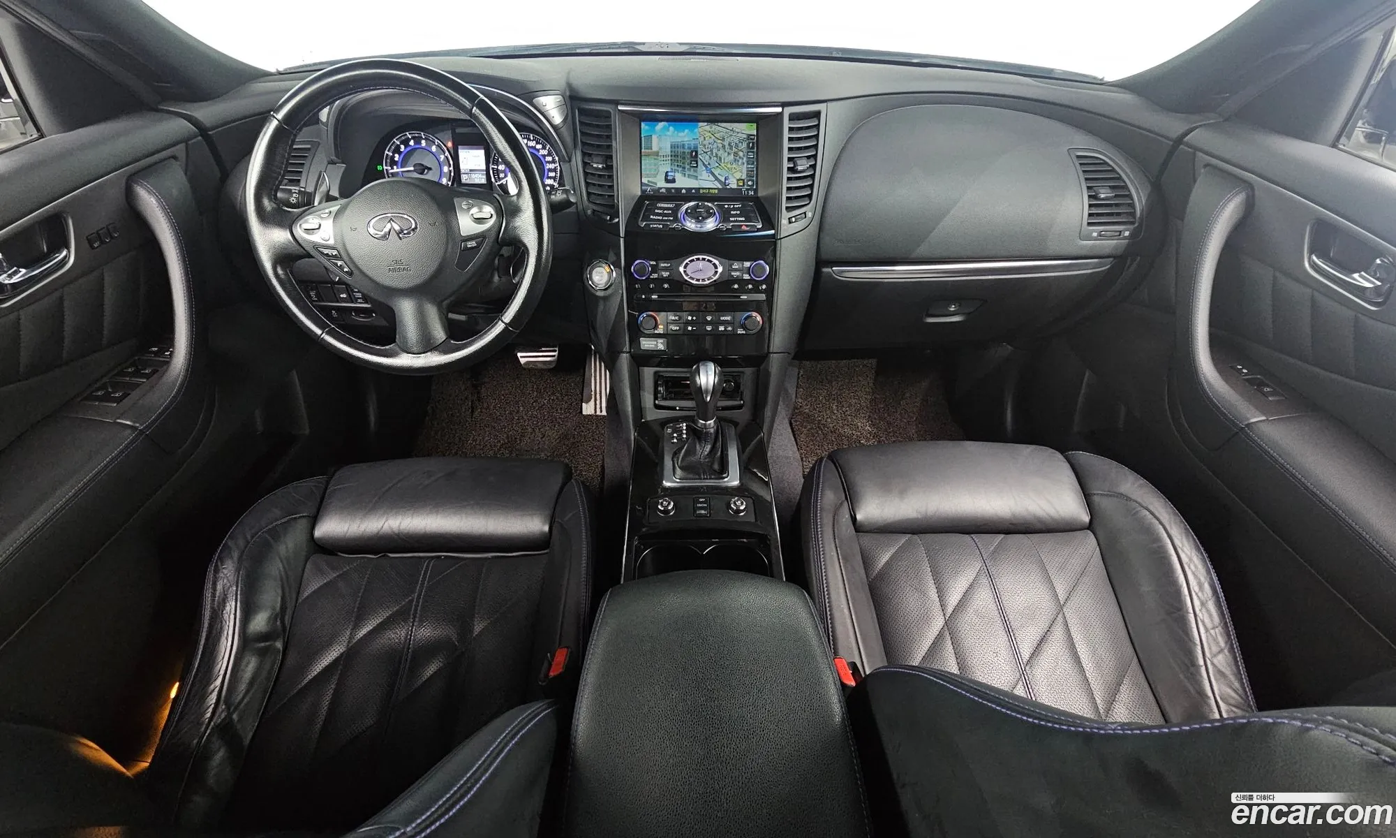 Infiniti QX70