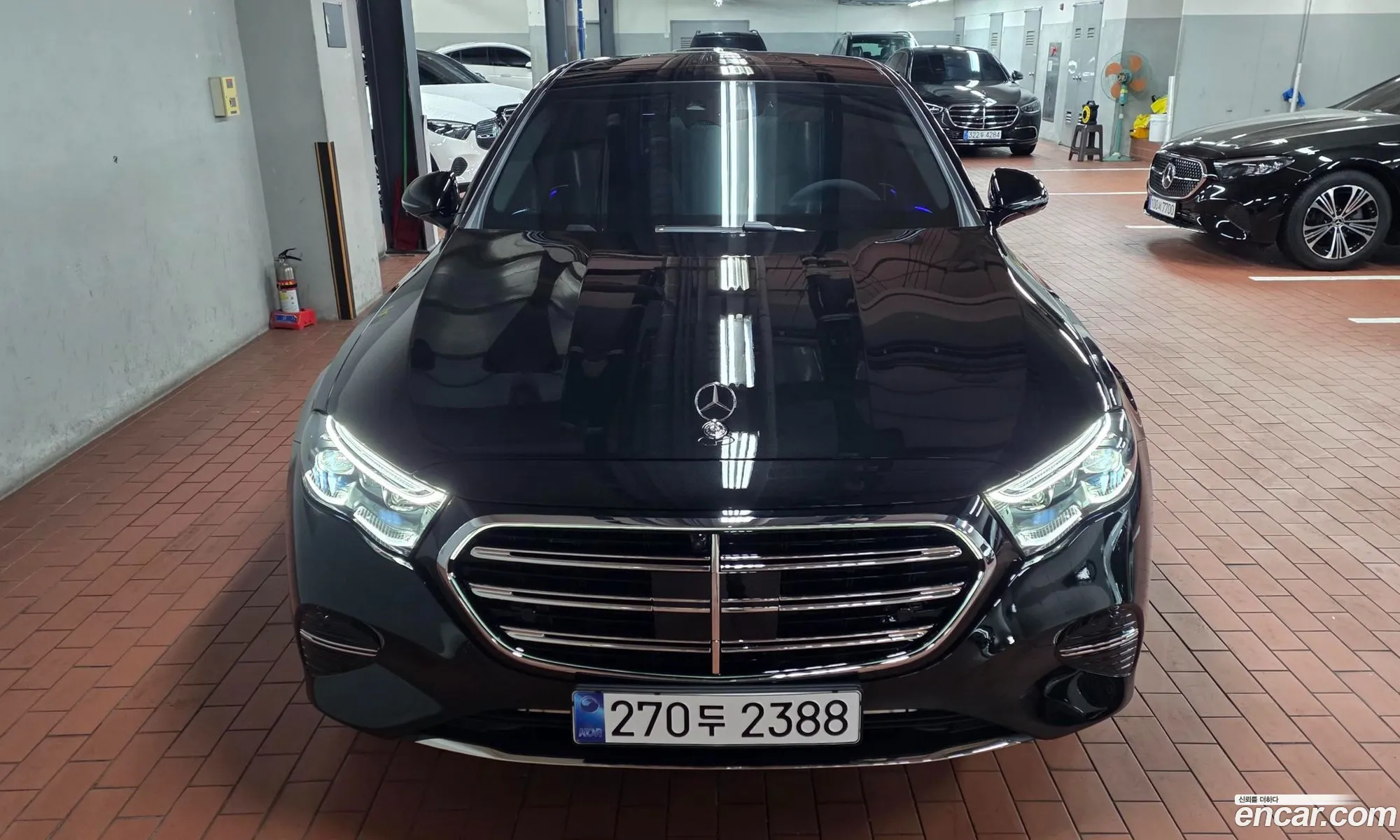 Mercedes-Benz E-Class W214 2025 — 16
