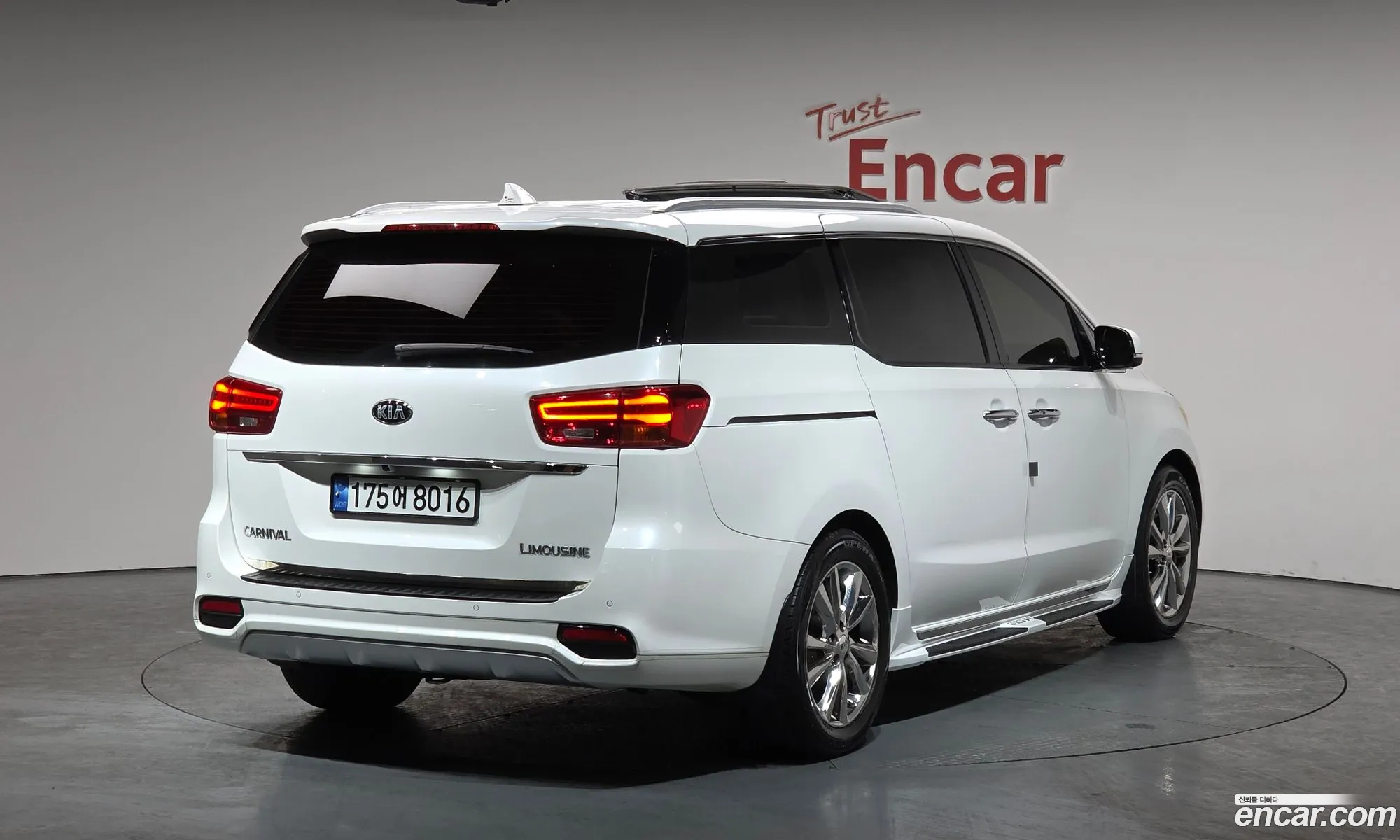 Kia Carnival 2019 — 19