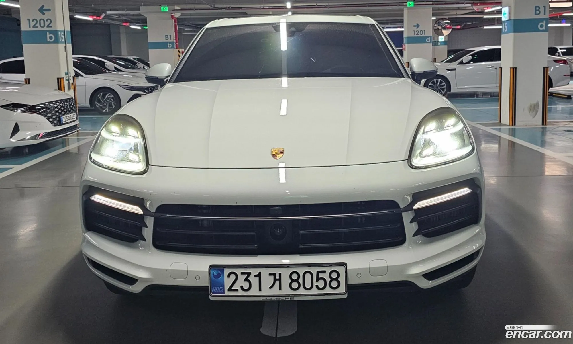 Porsche Cayenne 2023 — 18