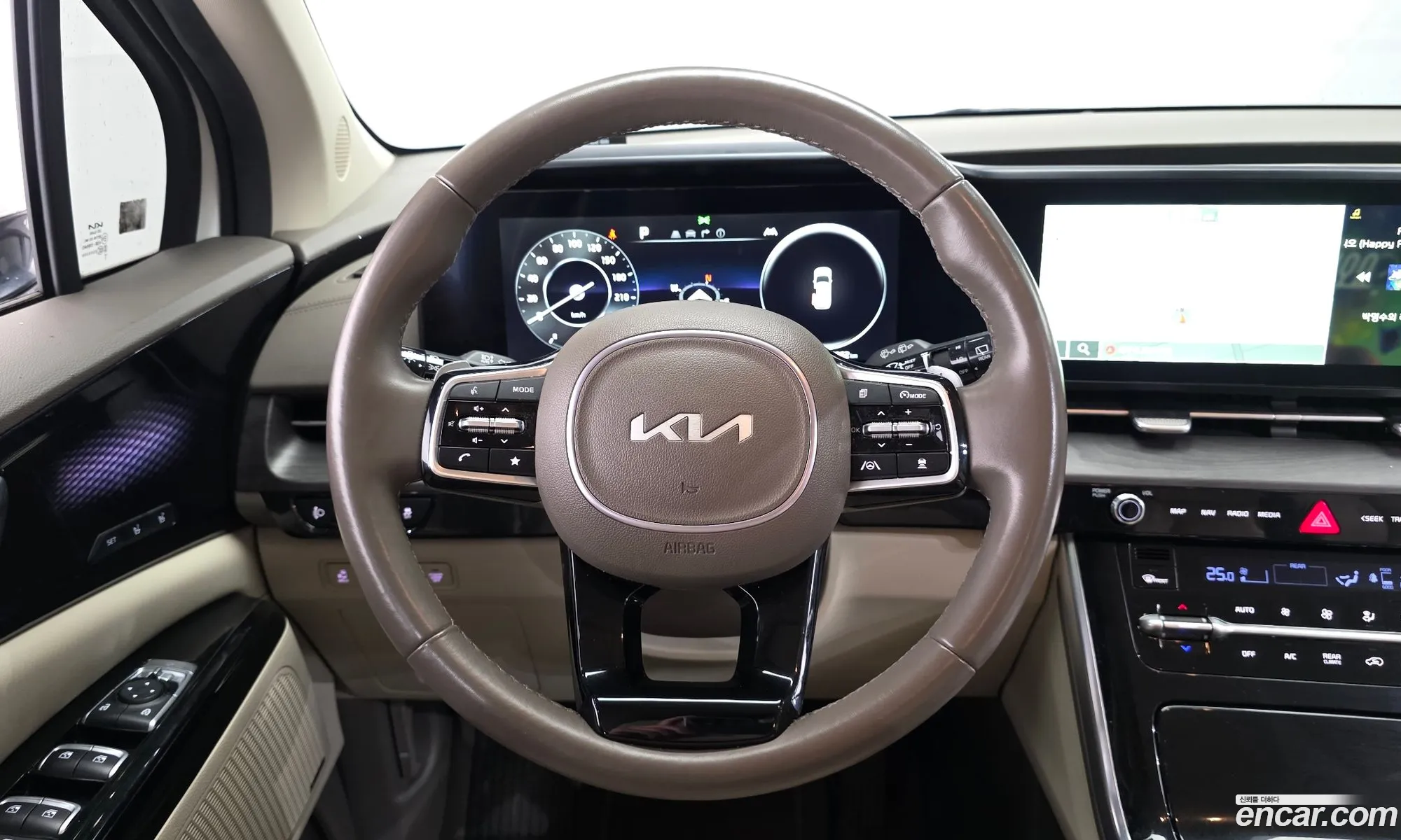 Kia Carnival 2023 — 9