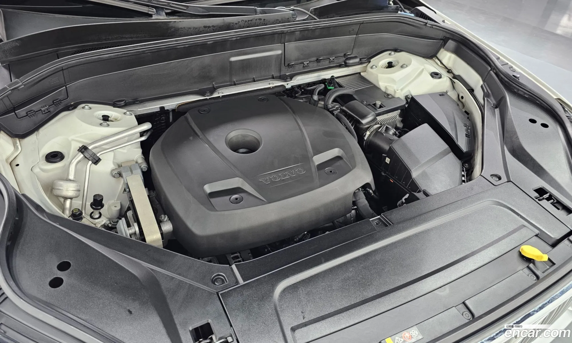 Volvo XC90 2016 YV1LFA22CH1119663 — 6