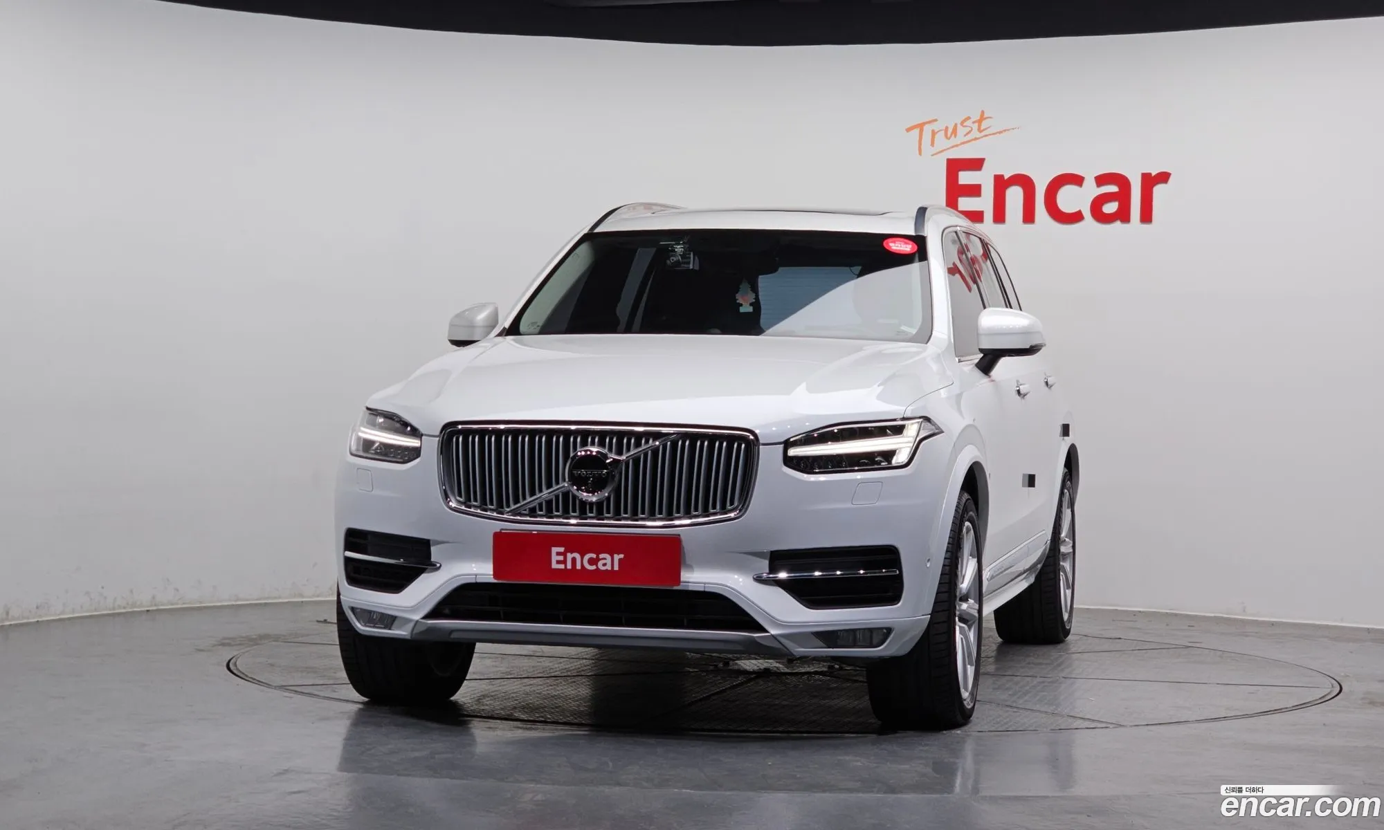 Volvo XC90 2016 YV1LFA22CH1119663 — 2