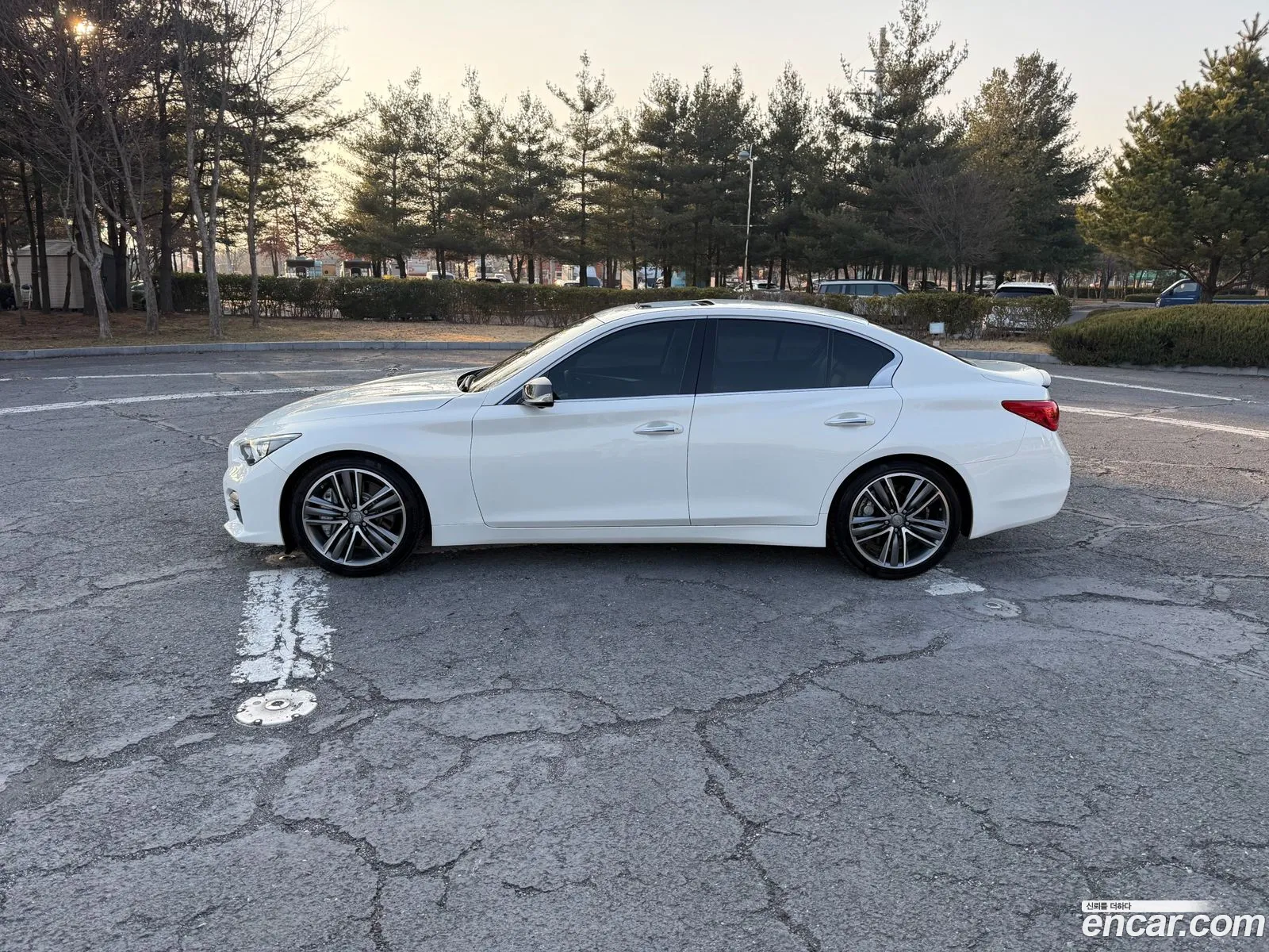 Infiniti Q50 2015 — 8