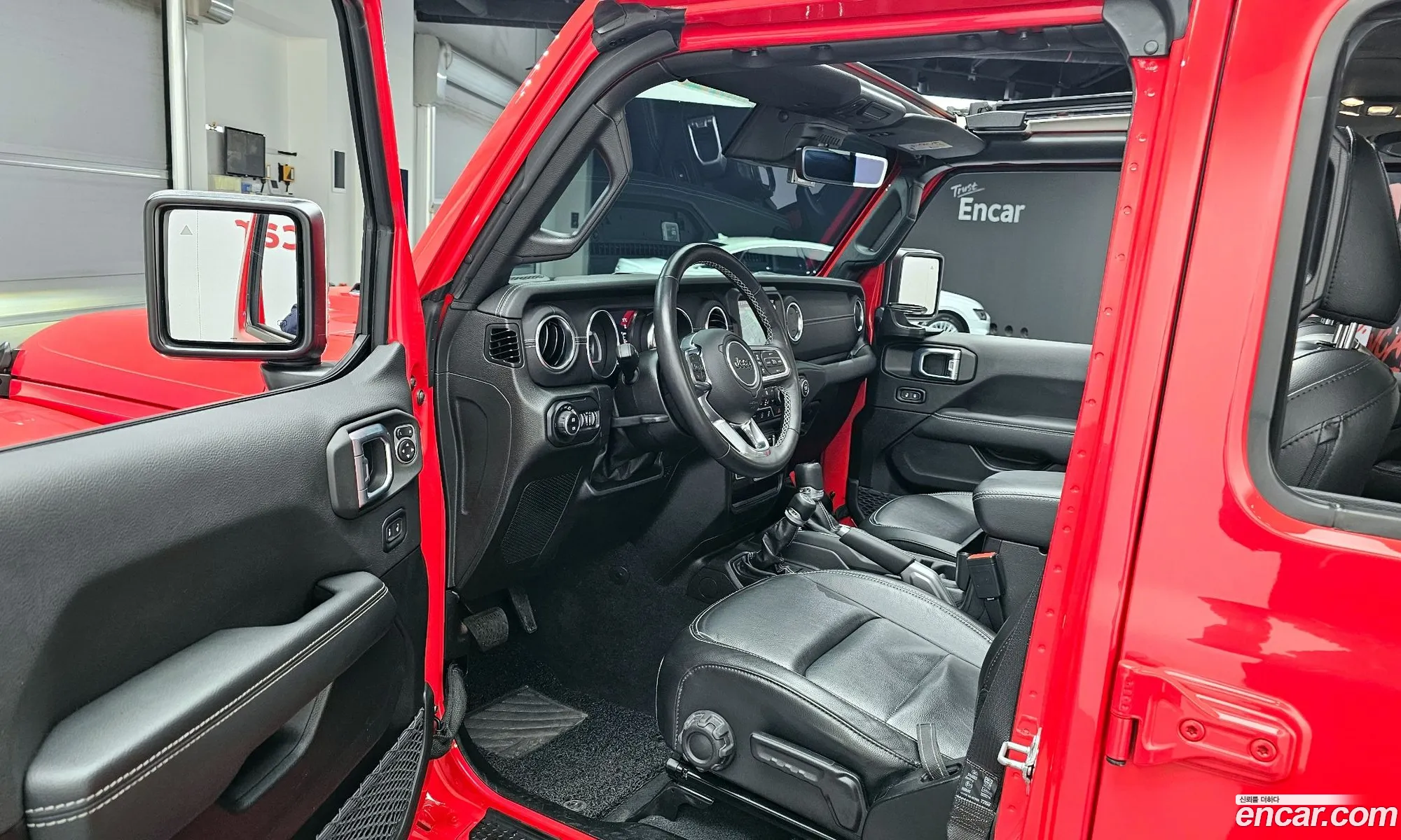 Jeep Wrangler 2022 — 4