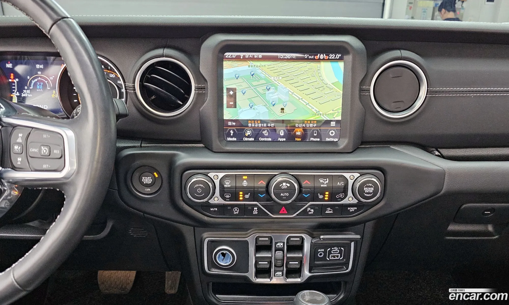 Jeep Wrangler 2022 — 18